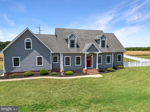 Homes For Sale - 26014 Chedrick Court<br/> Wicomico County, DELMAR, MD 21875