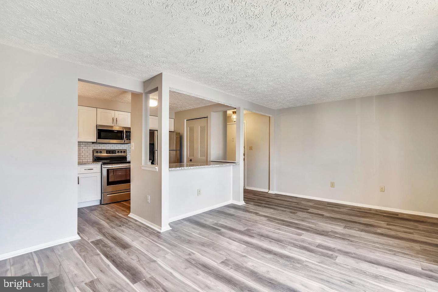 CHESTERFIELD GARDEN CONDOMINIUM - Residential Lease