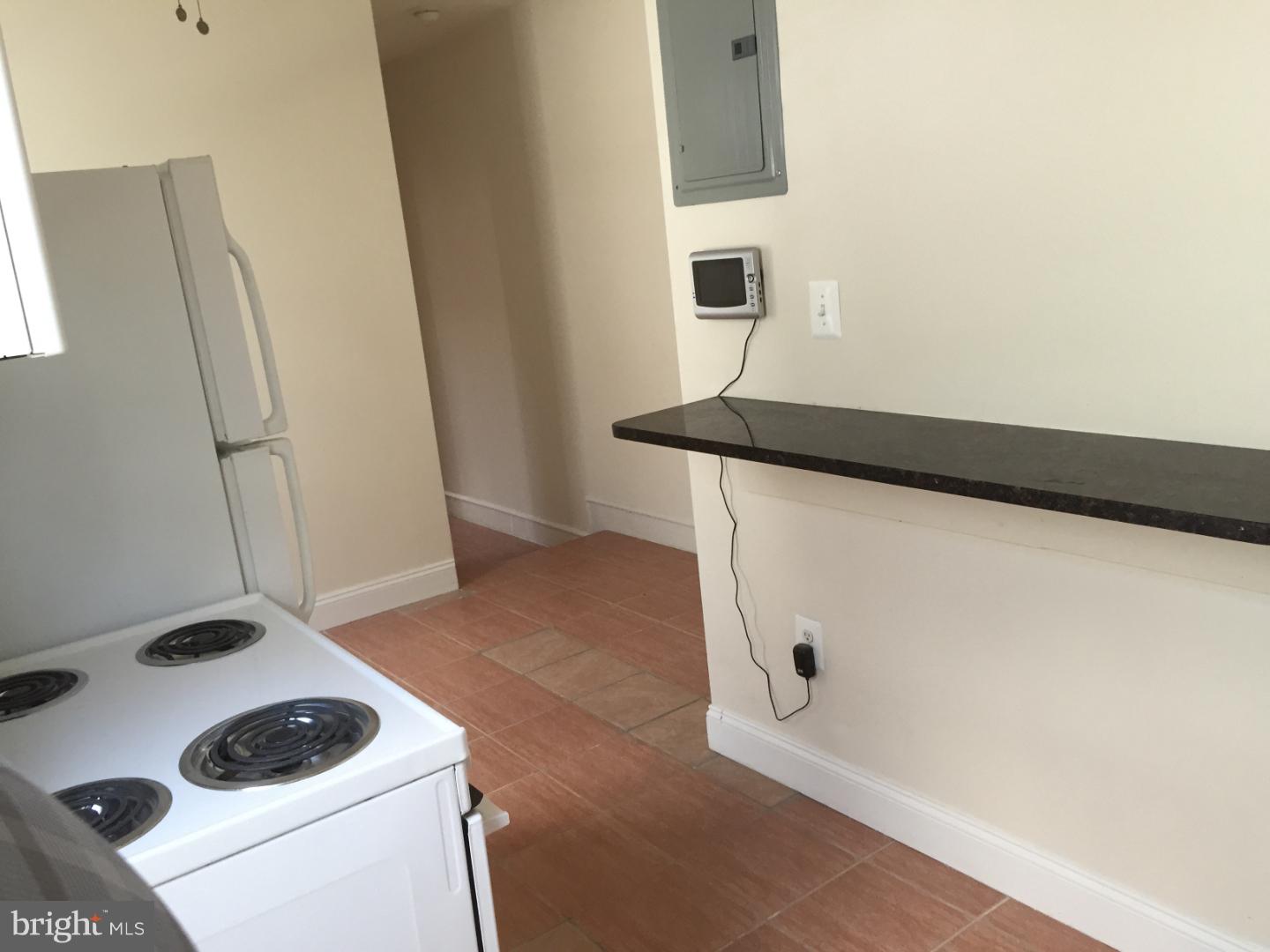 TEMPLE UNIVERSITY - Residential Lease