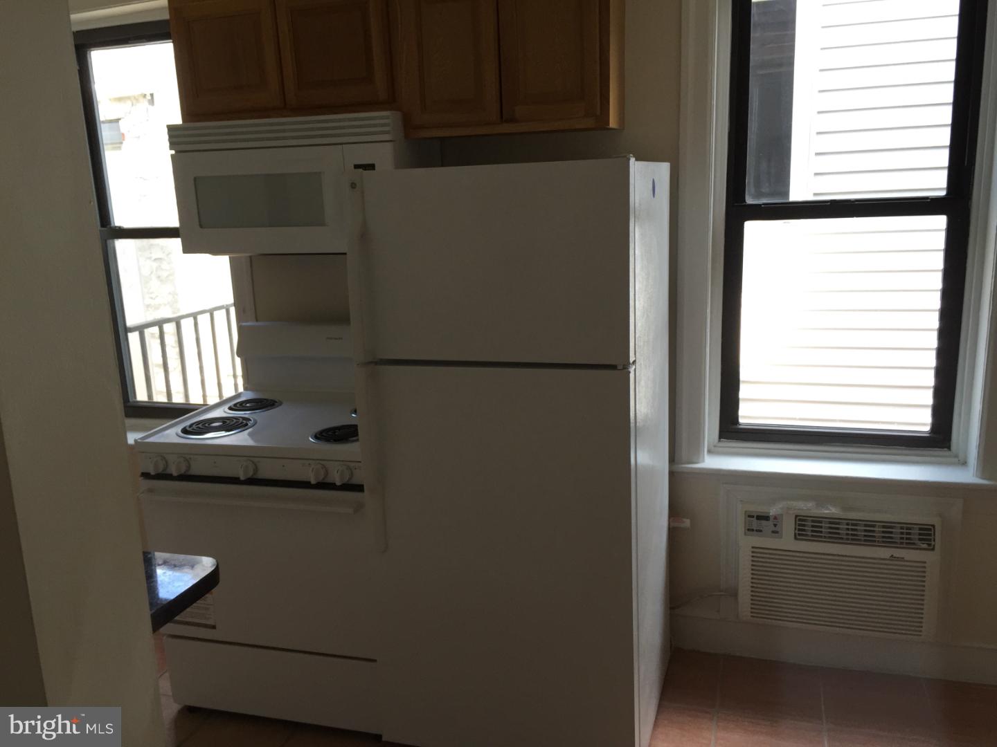TEMPLE UNIVERSITY - Residential Lease