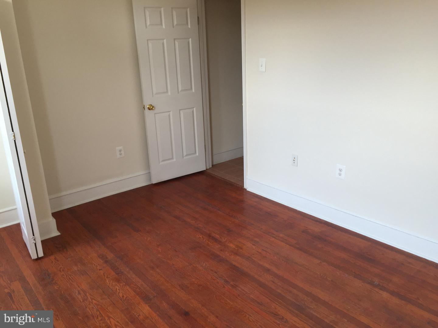 TEMPLE UNIVERSITY - Residential Lease