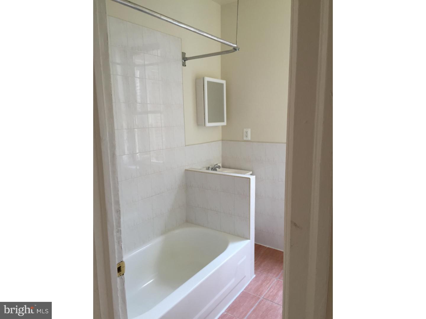 TEMPLE UNIVERSITY - Residential Lease