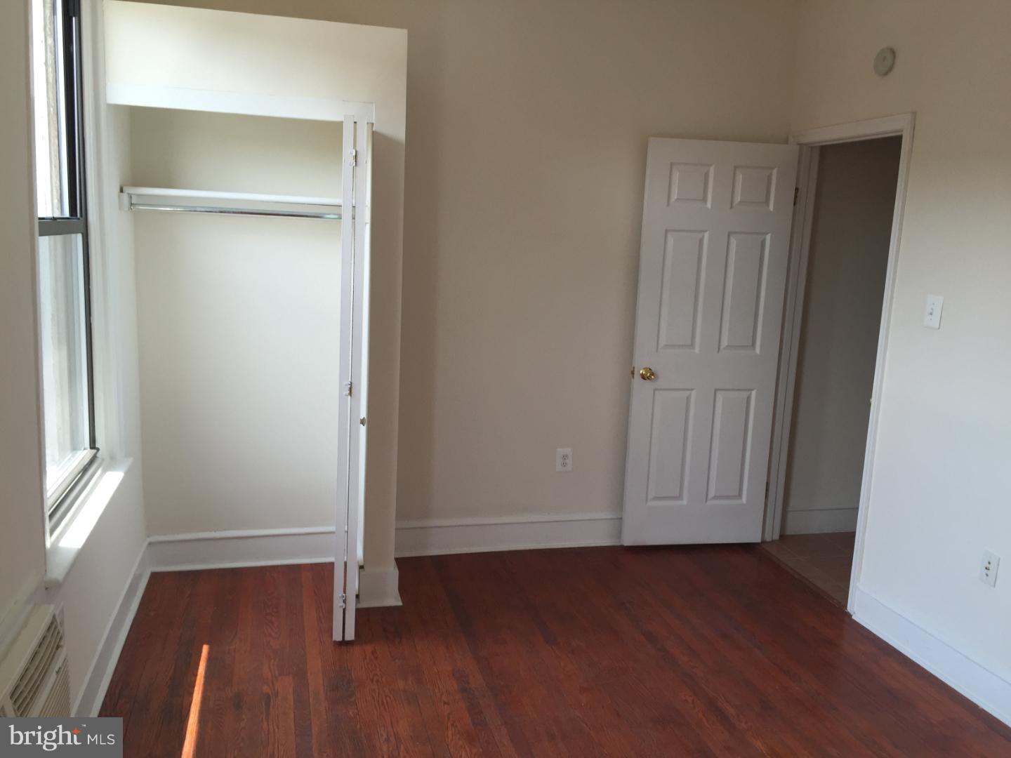 TEMPLE UNIVERSITY - Residential Lease