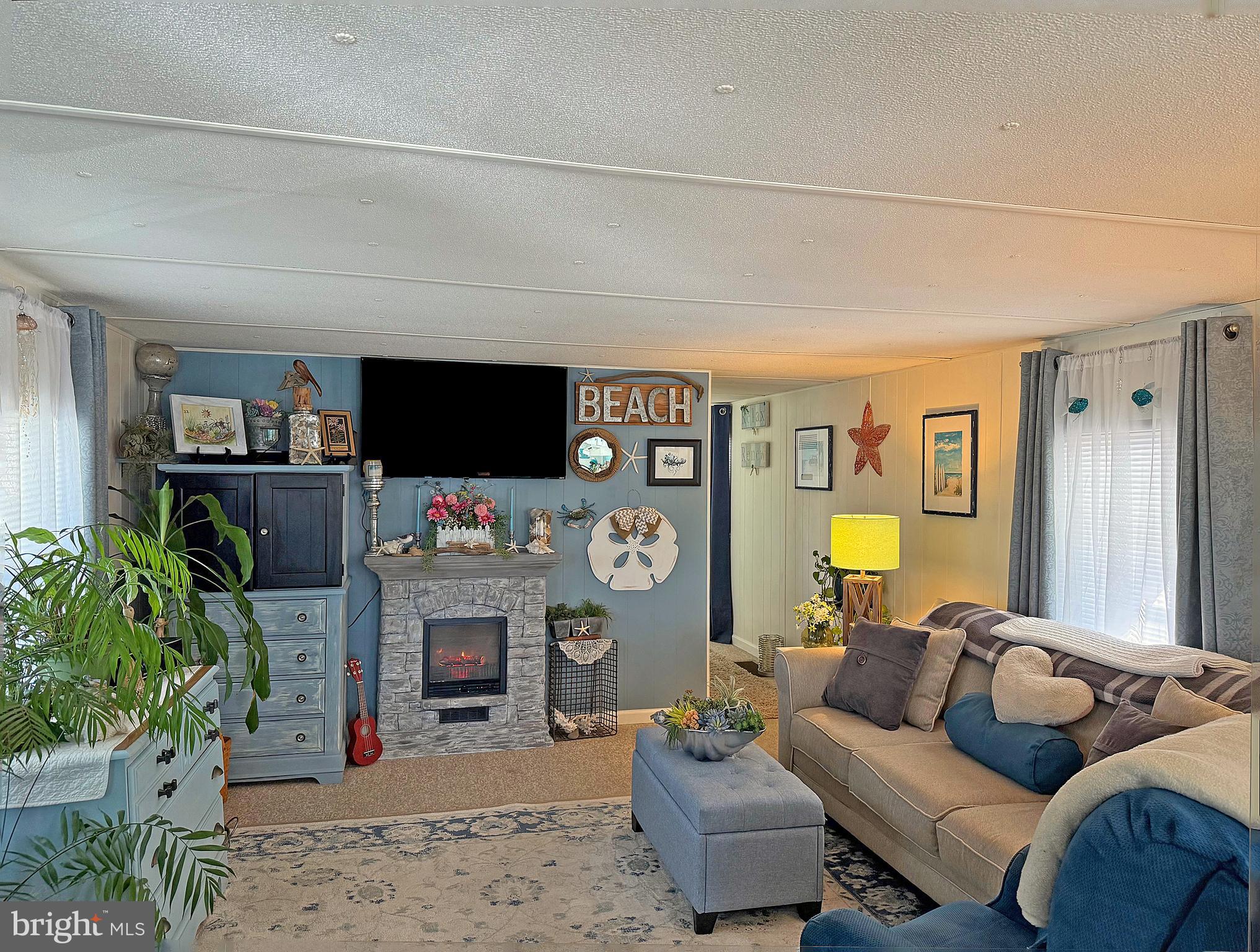 COLONIAL EAST MHP - Residential