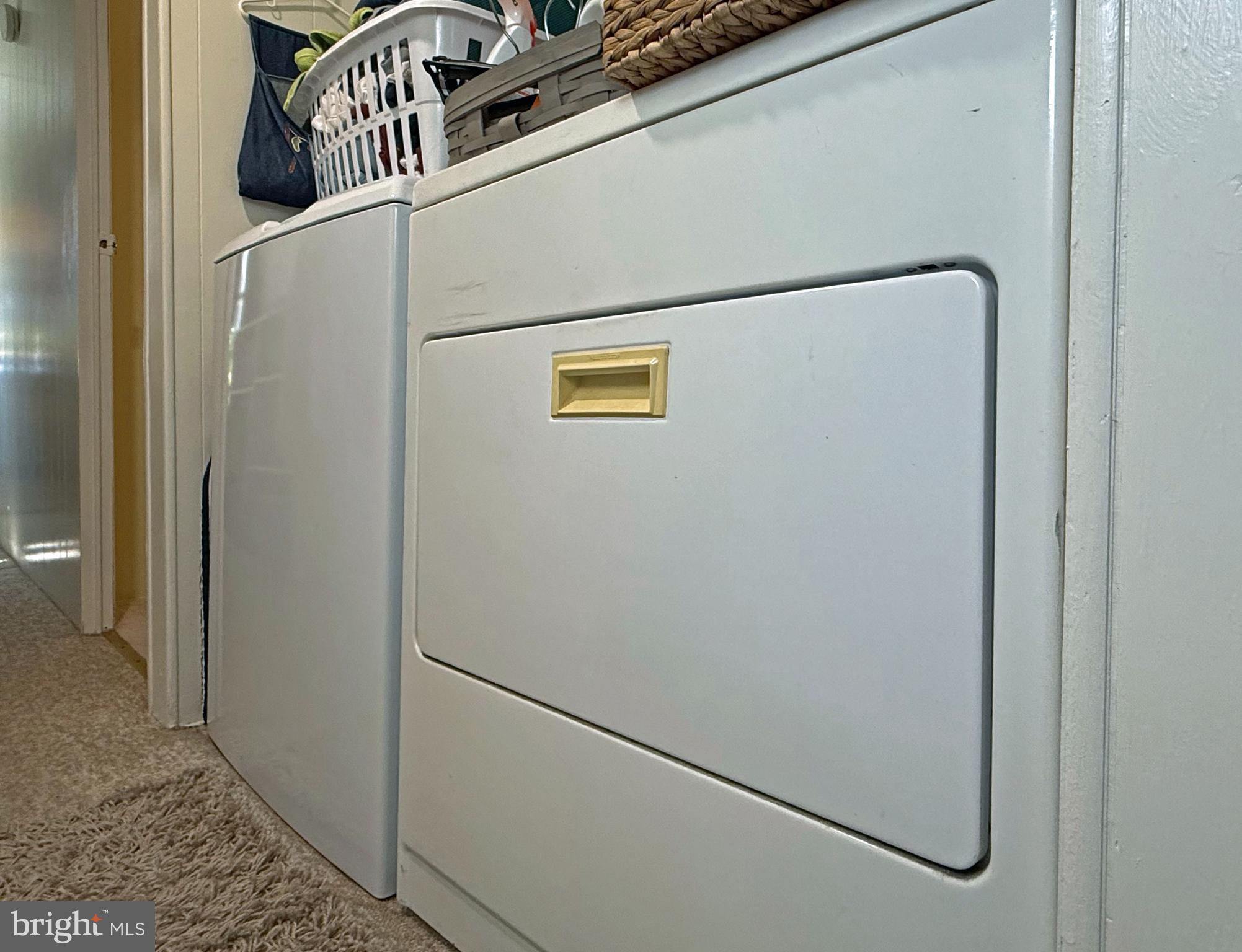 COLONIAL EAST MHP - Residential