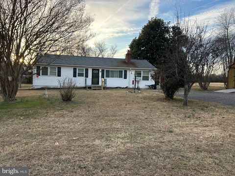 Homes For Sale - 10222 Gold Dale Lane<br/> Orange County, LOCUST GROVE, VA 22508