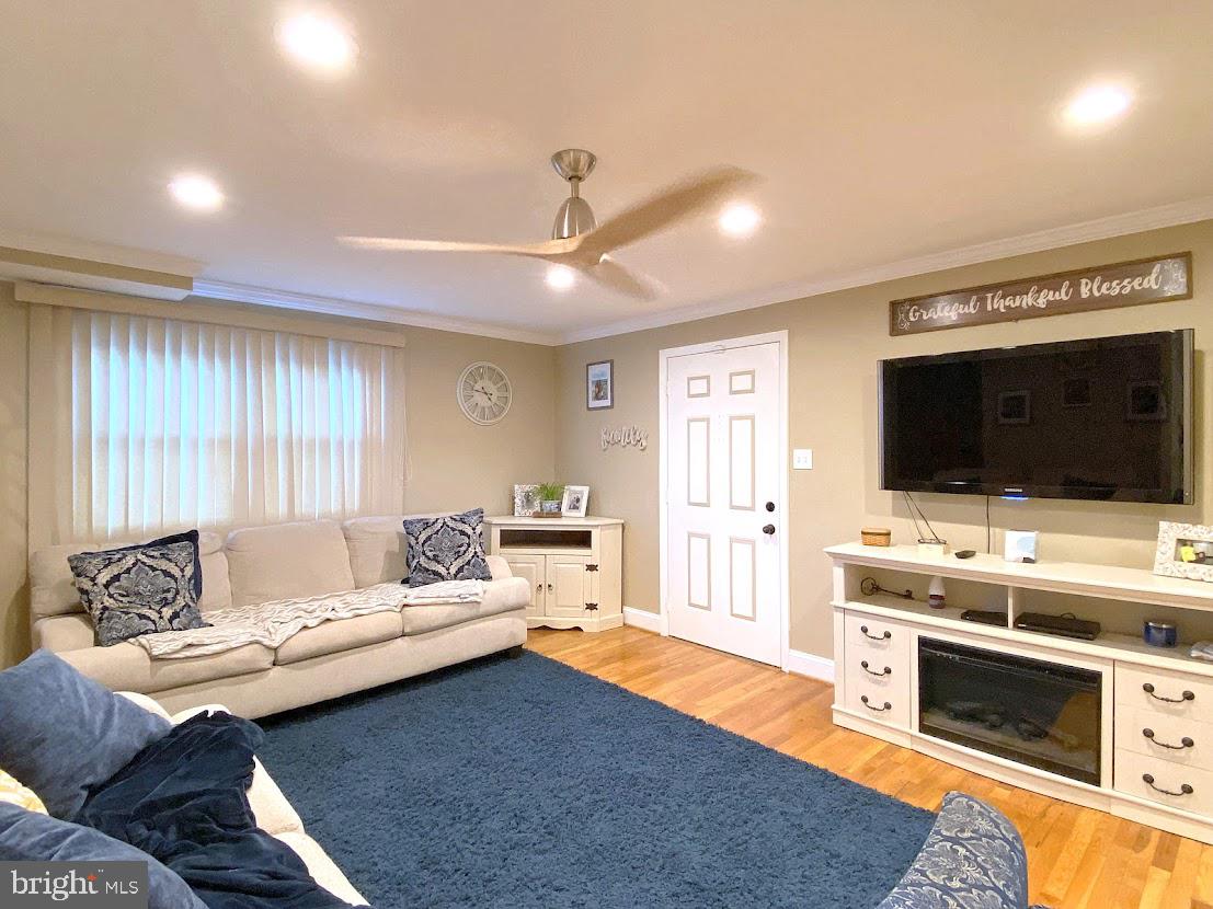 HAWTHORNE - Residential