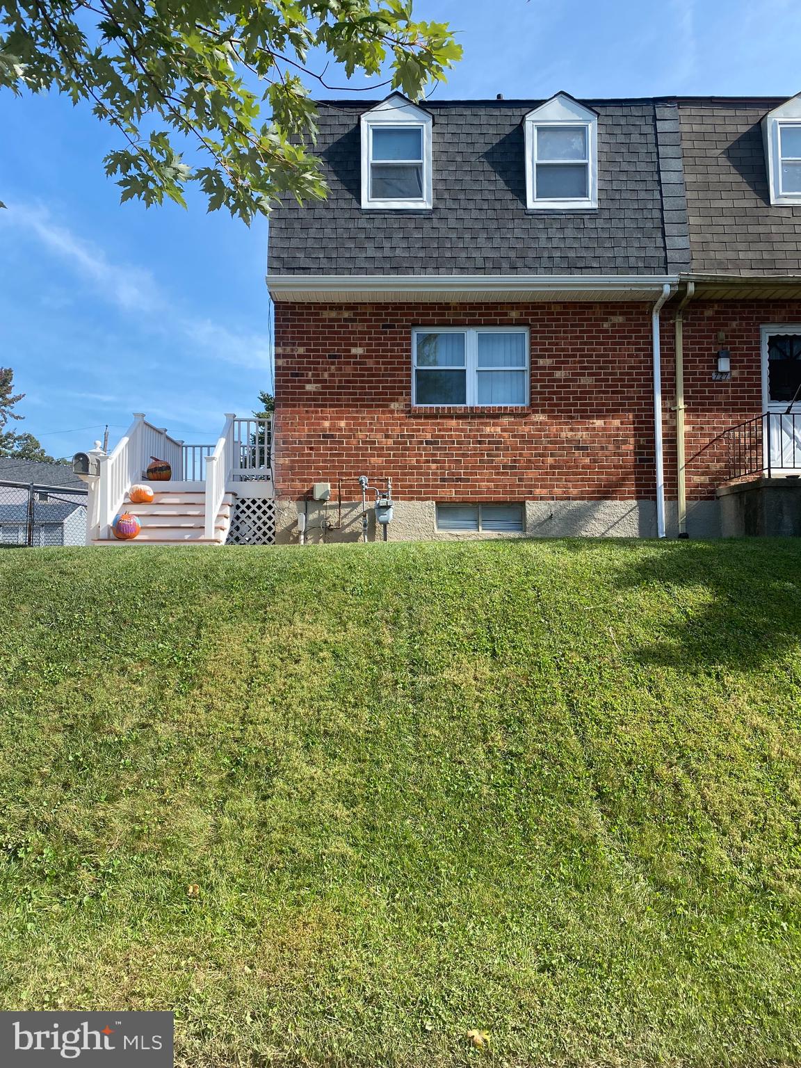 HAWTHORNE - Residential