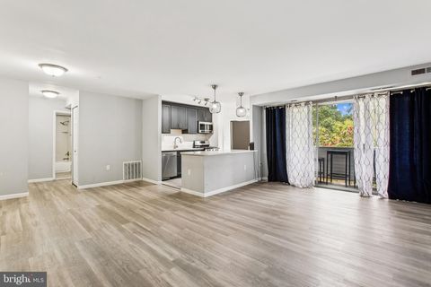 5608 BLOOMFIELD DRIVE 204 ALEXANDRIA VA 22312