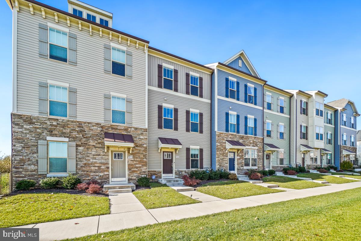 HARRINGTON TERRACE - Residential Lease