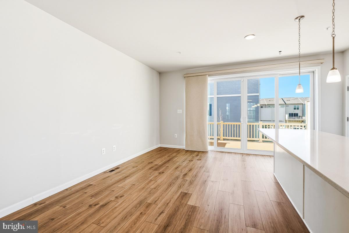 HARRINGTON TERRACE - Residential Lease