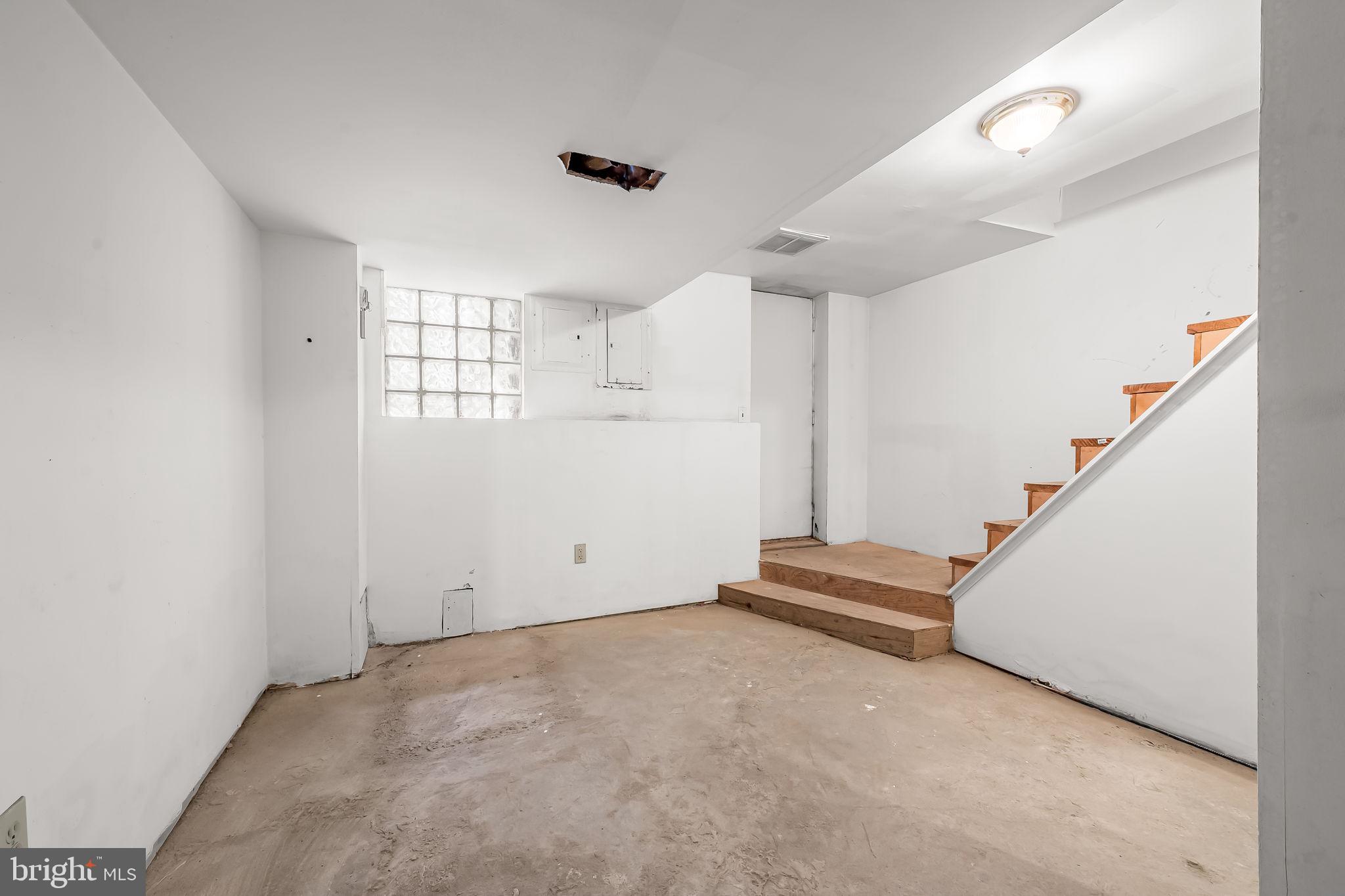 RIDGELY'S DELIGHT - Residential