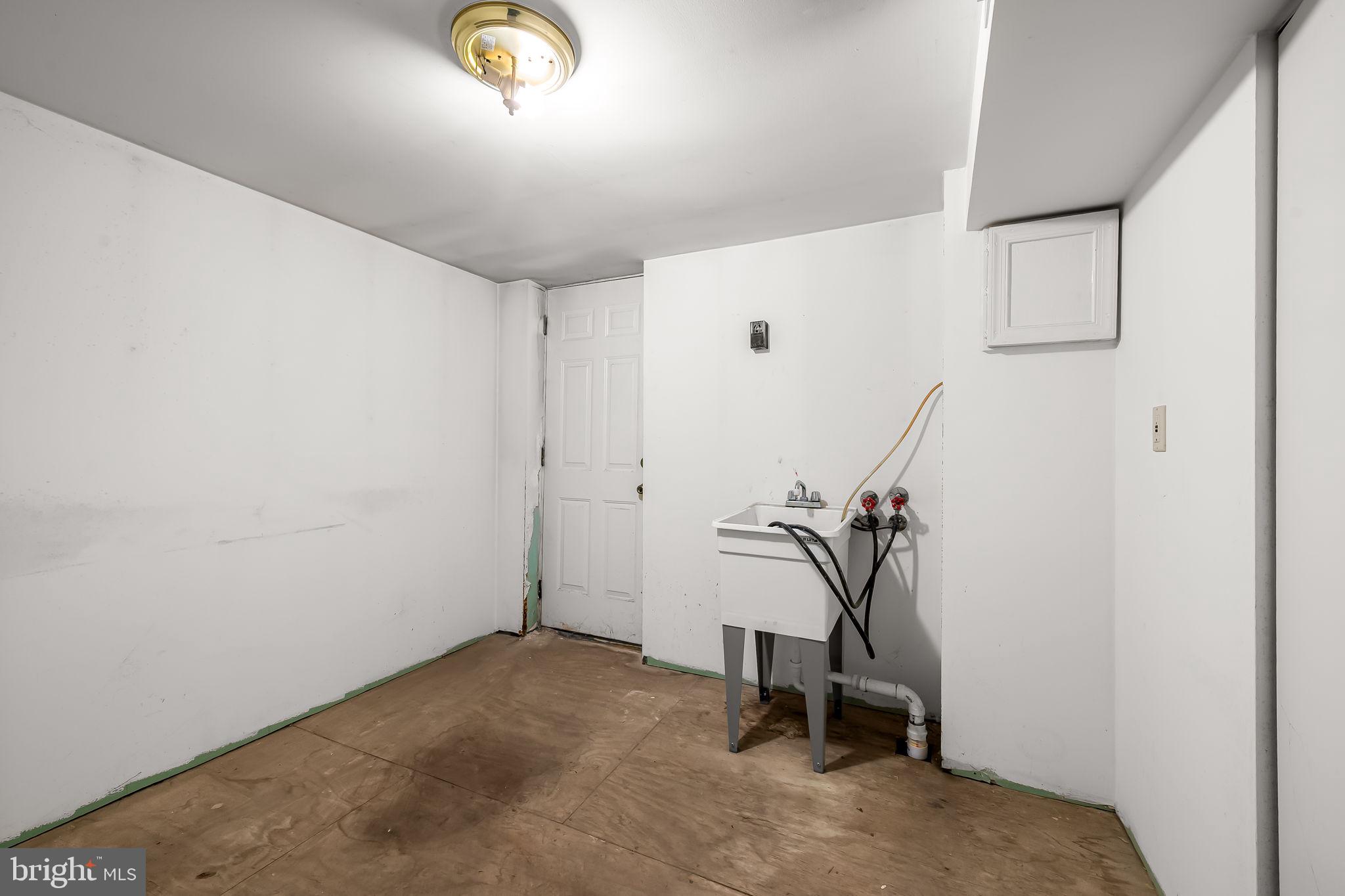 RIDGELY'S DELIGHT - Residential