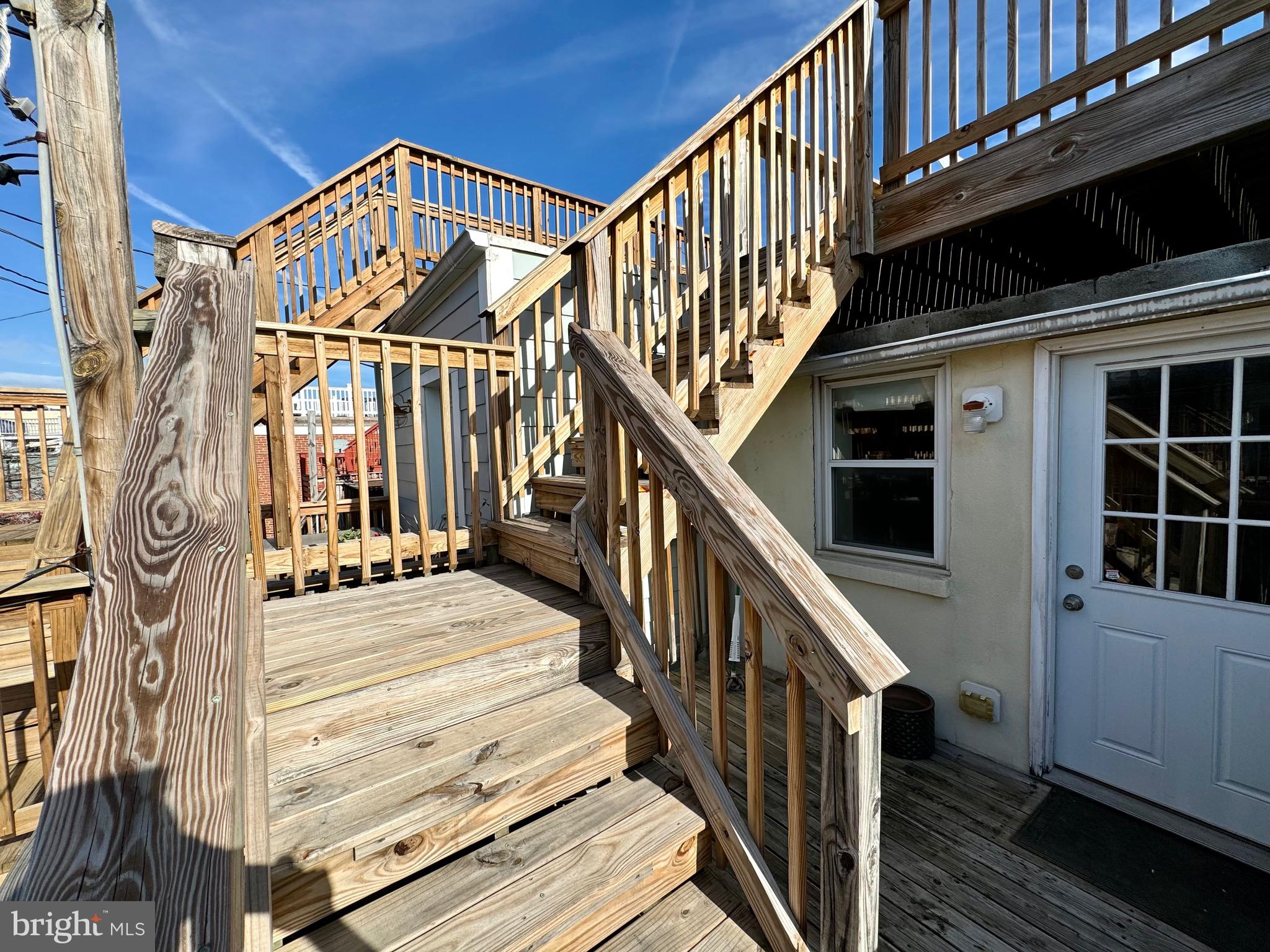 LOCUST POINT - Residential Lease