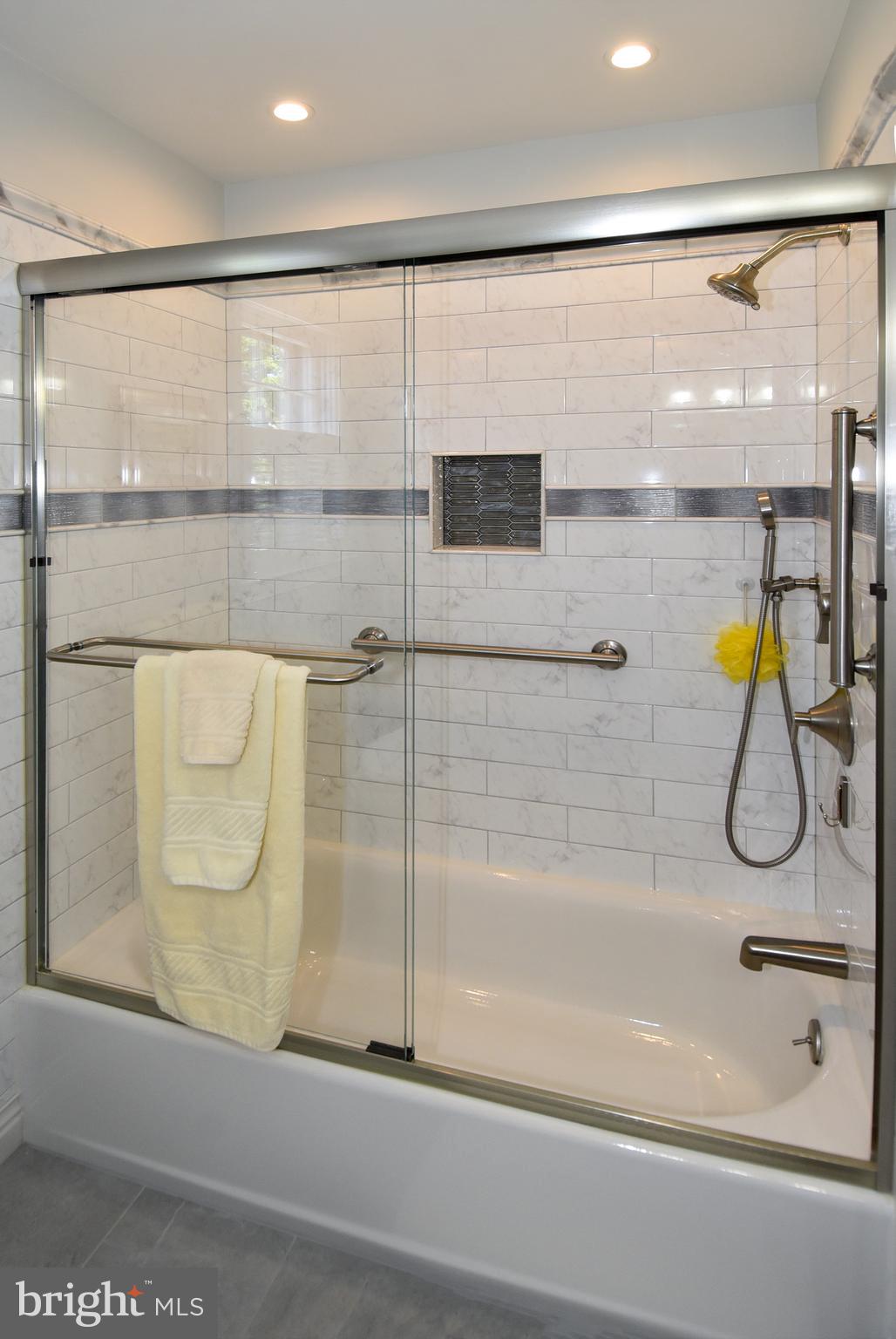 STONEGATE - Residential