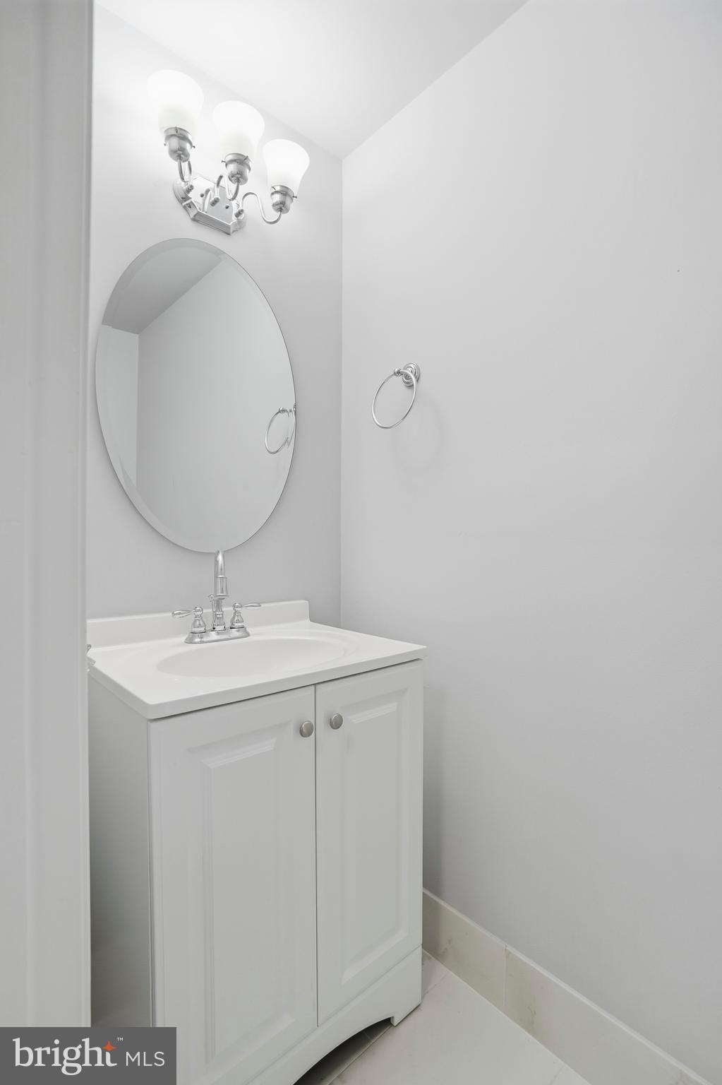 KINGS COURT - Residential