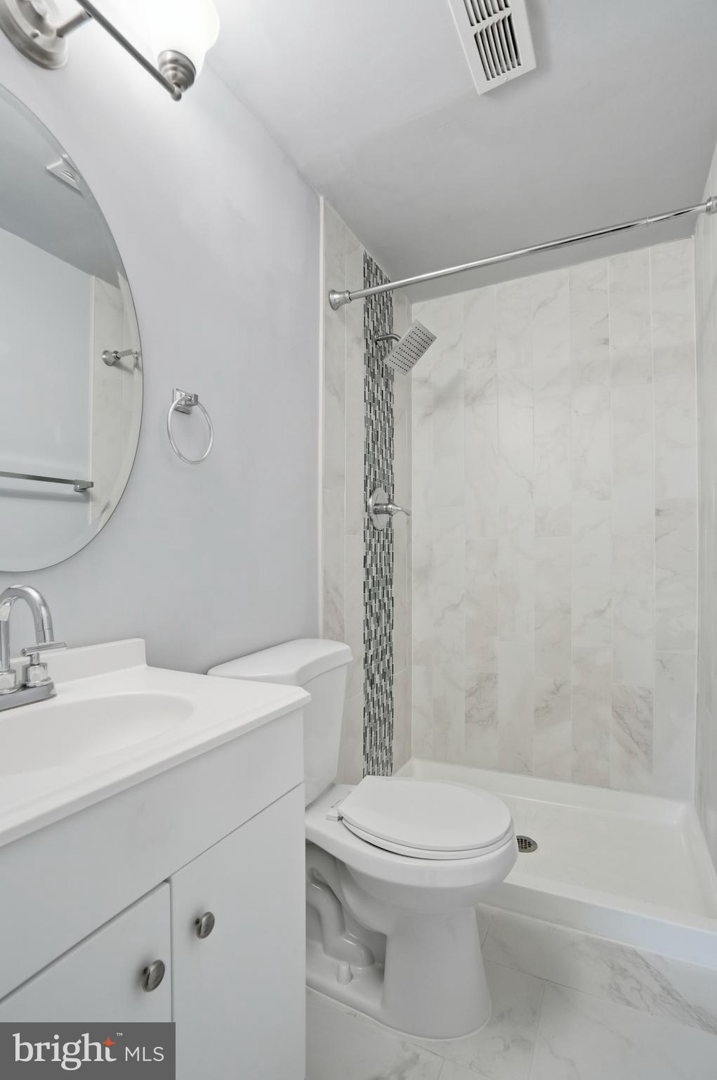 KINGS COURT - Residential