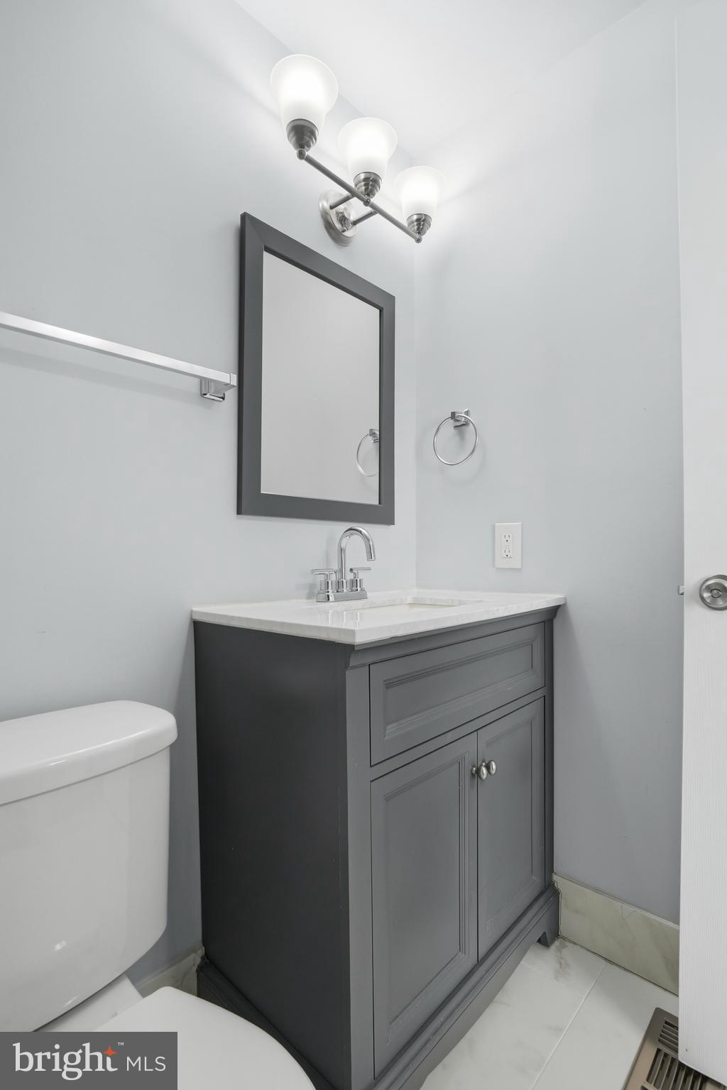 KINGS COURT - Residential