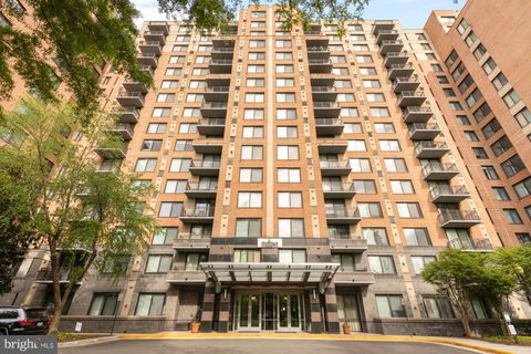 Photo of 2451 Midtown Avenue #501, ALEXANDRIA, VA 22303 (MLS # VAFX2305684)