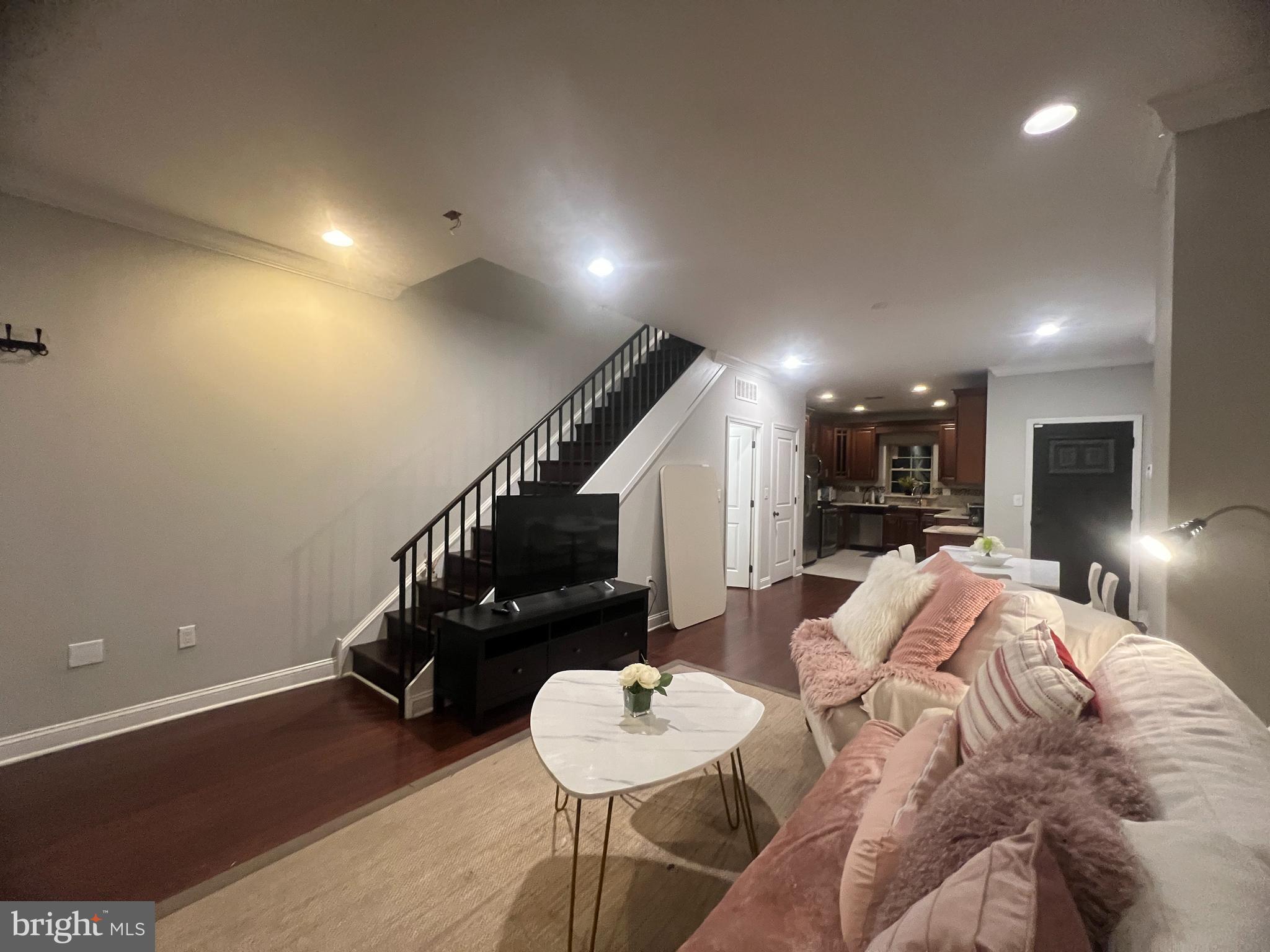 POWELTON VILLAGE - Residential Lease