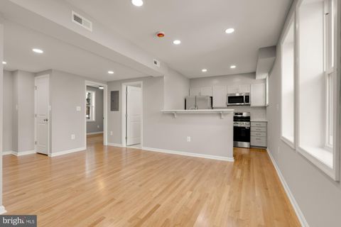 303 SEATON PLACE NE 2 WASHINGTON DC 20002