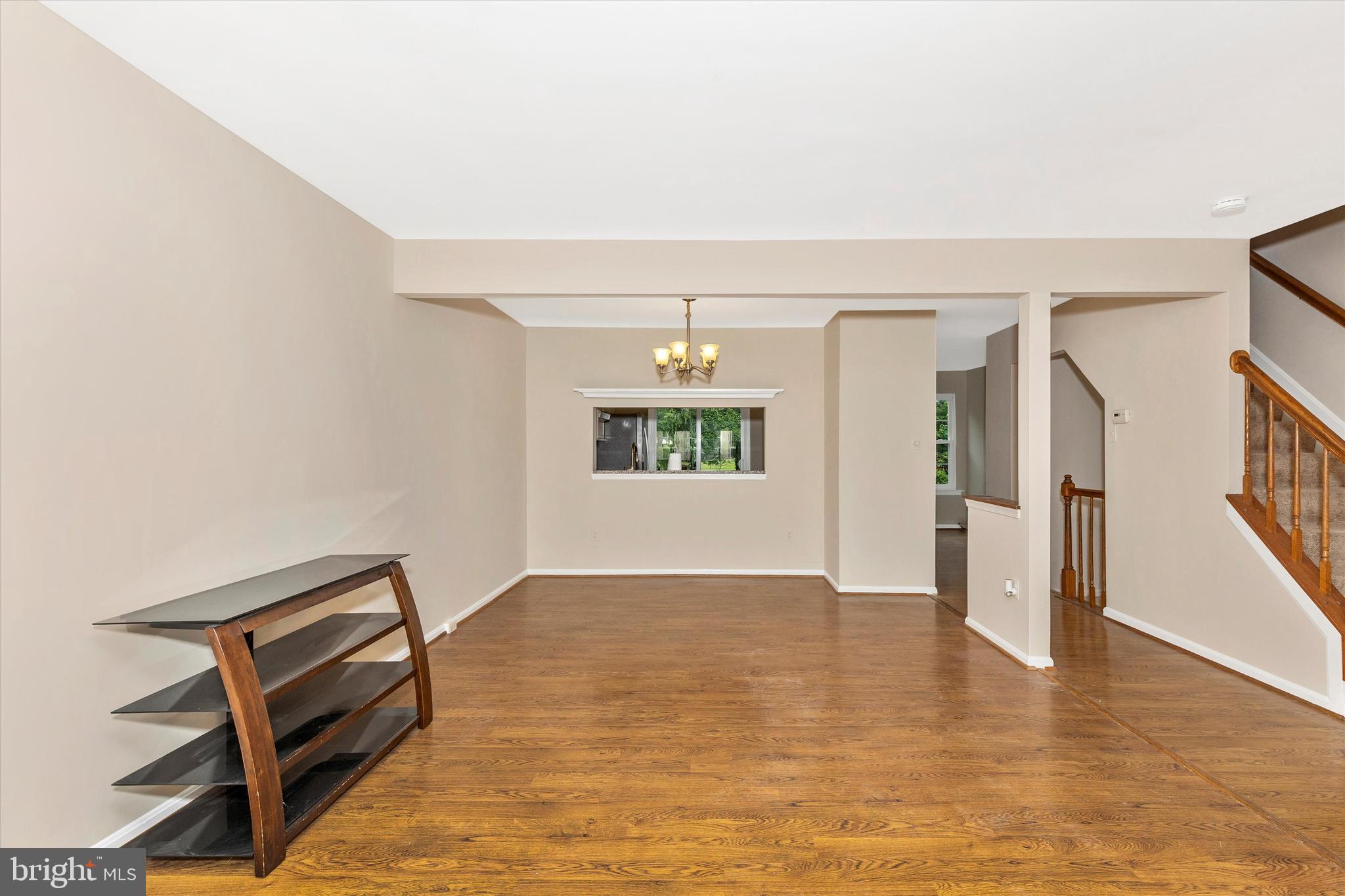 6713 SANDPIPER COURT