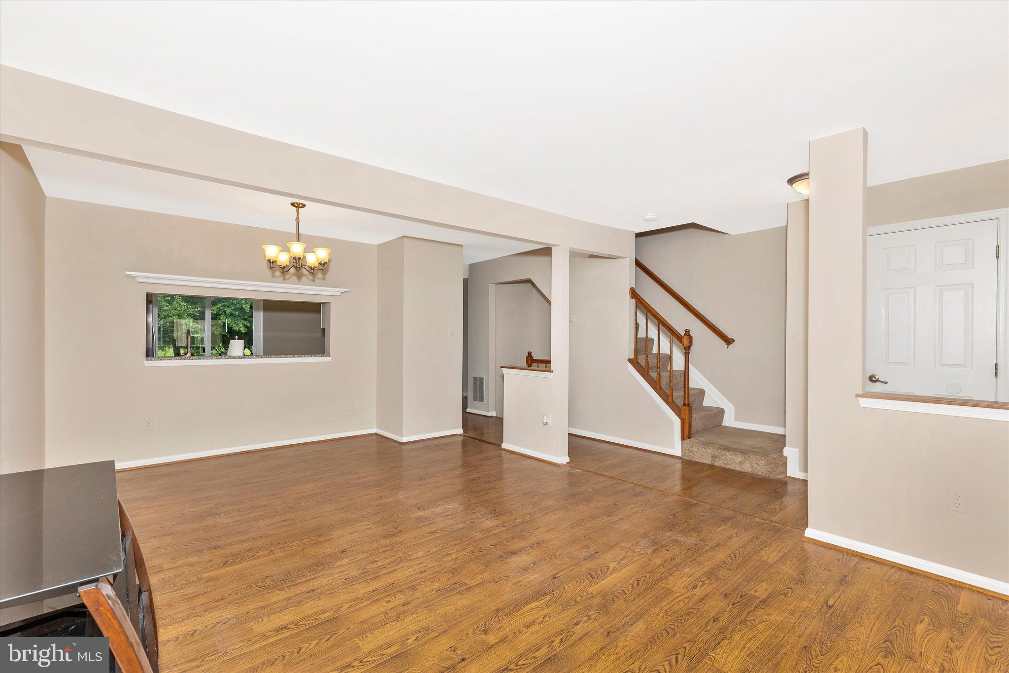6713 SANDPIPER COURT