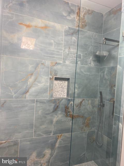 CLIFTON RIDGE - Residential Lease