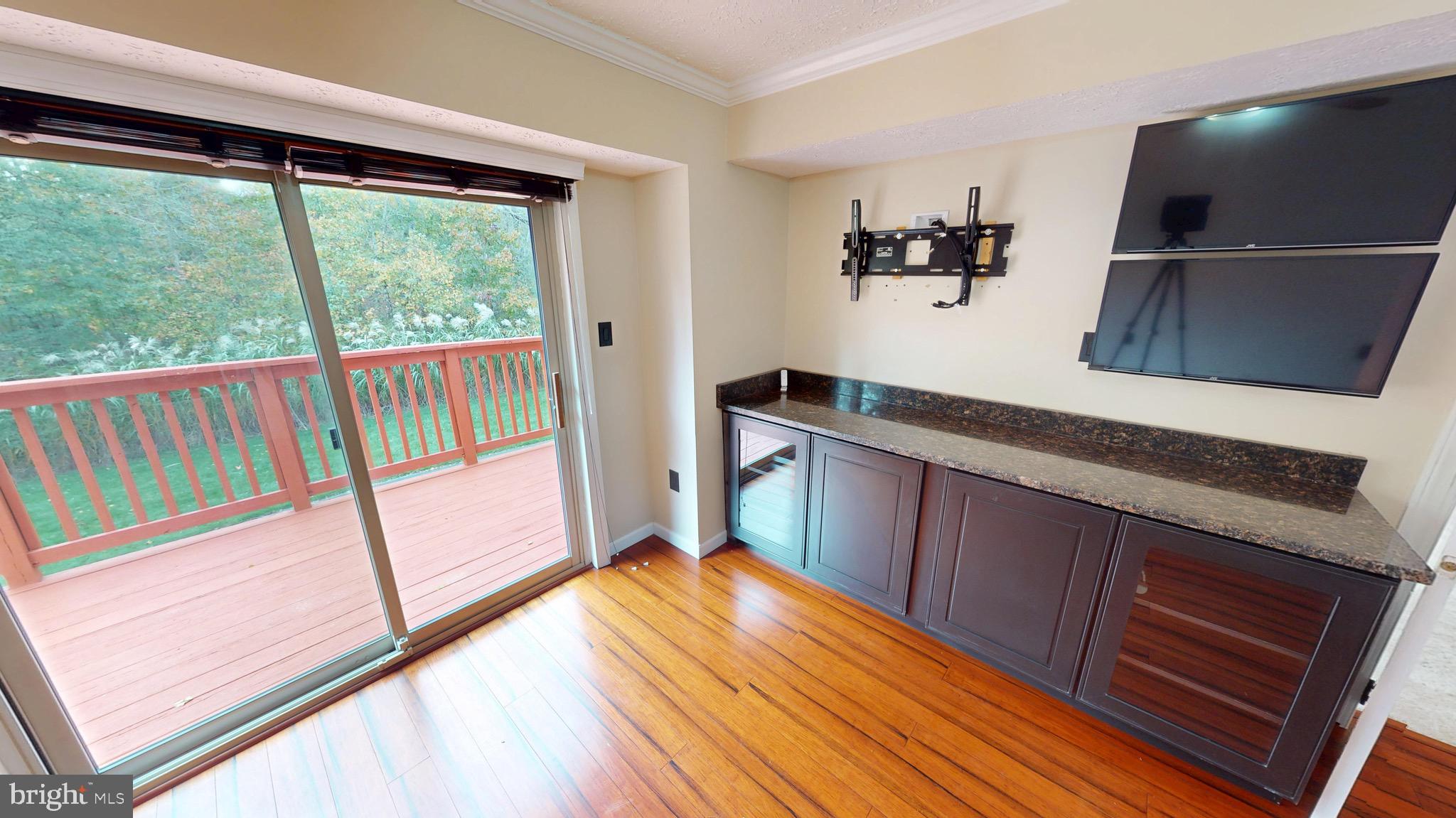 PINEFIELD MEADOWS - Residential