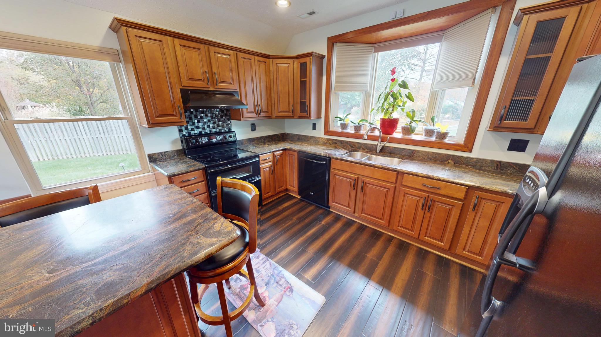 PINEFIELD MEADOWS - Residential