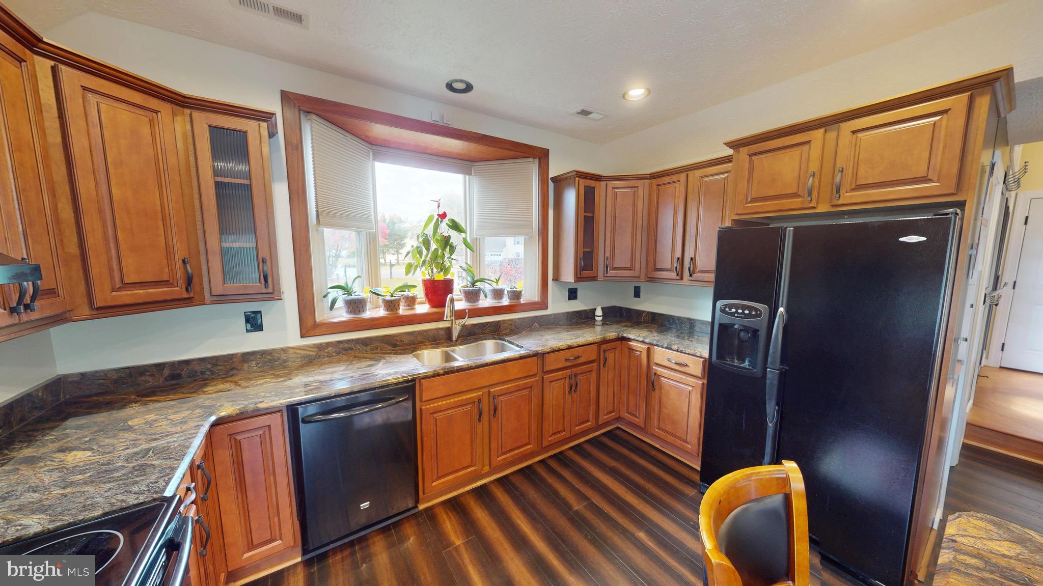 PINEFIELD MEADOWS - Residential