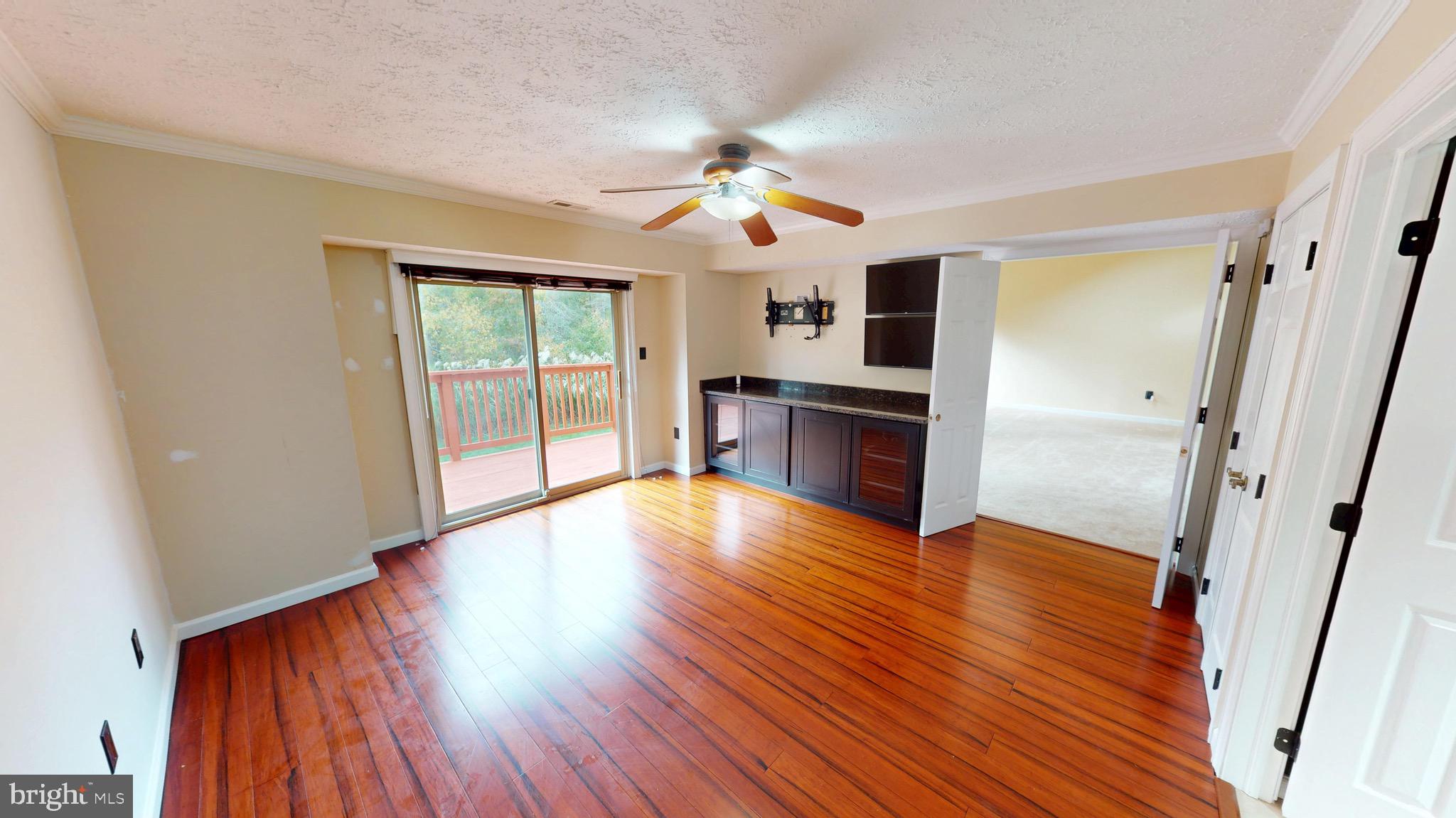 PINEFIELD MEADOWS - Residential