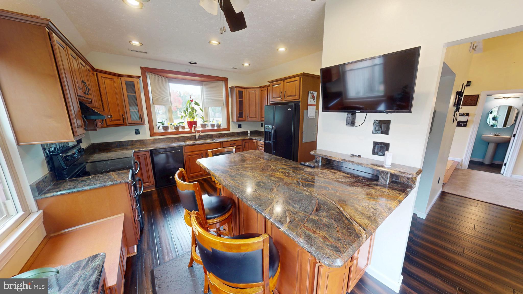 PINEFIELD MEADOWS - Residential