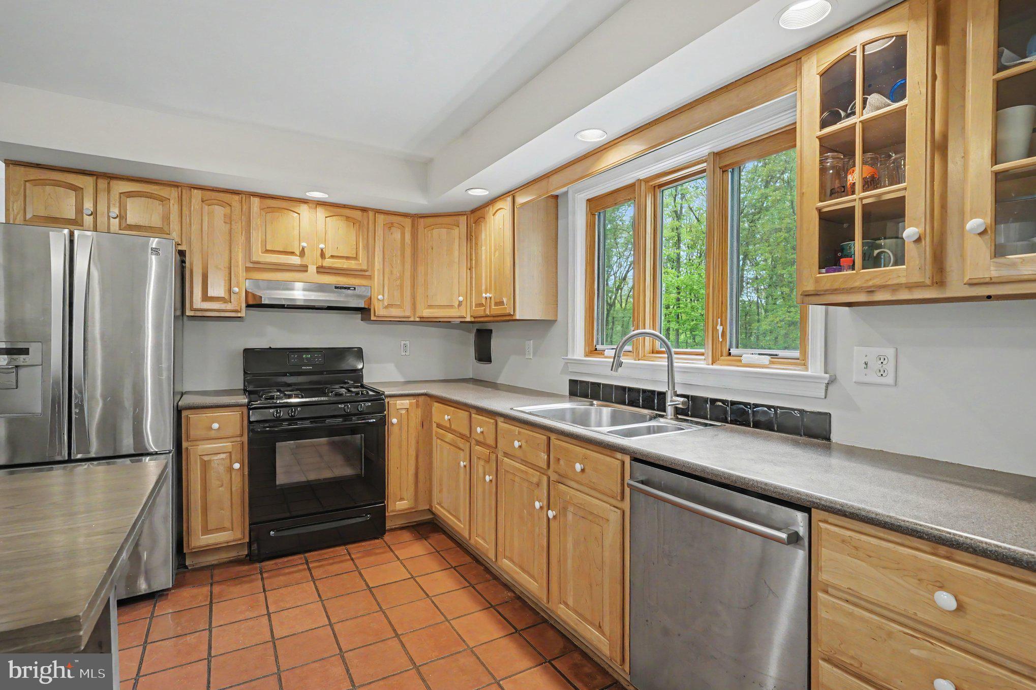 VALLEY FORGE MTN - Residential