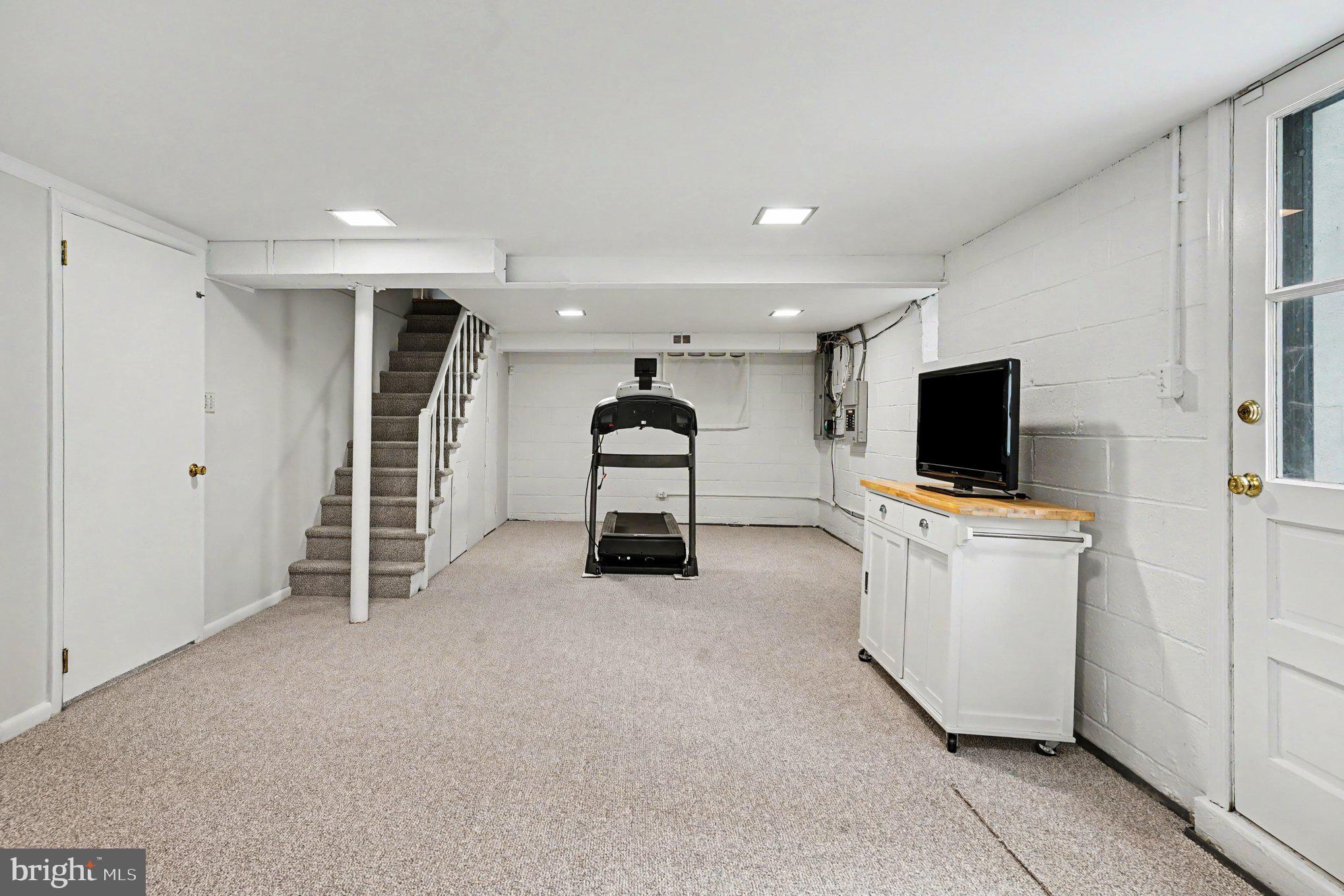 VALLEY FORGE MTN - Residential