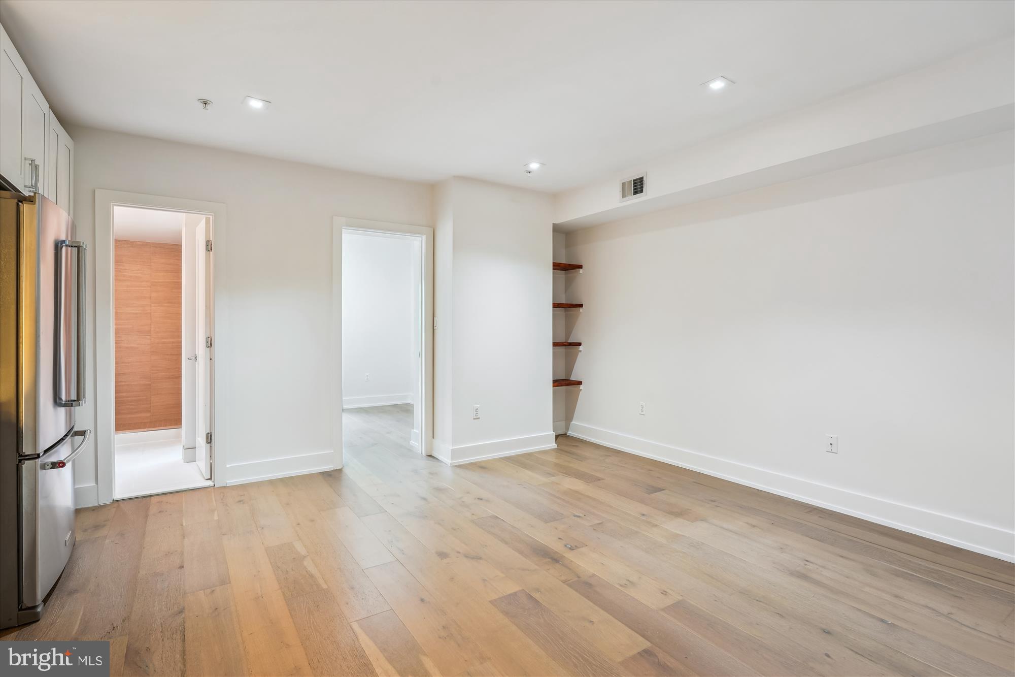 5110 FORT TOTTEN DRIVE NE 4