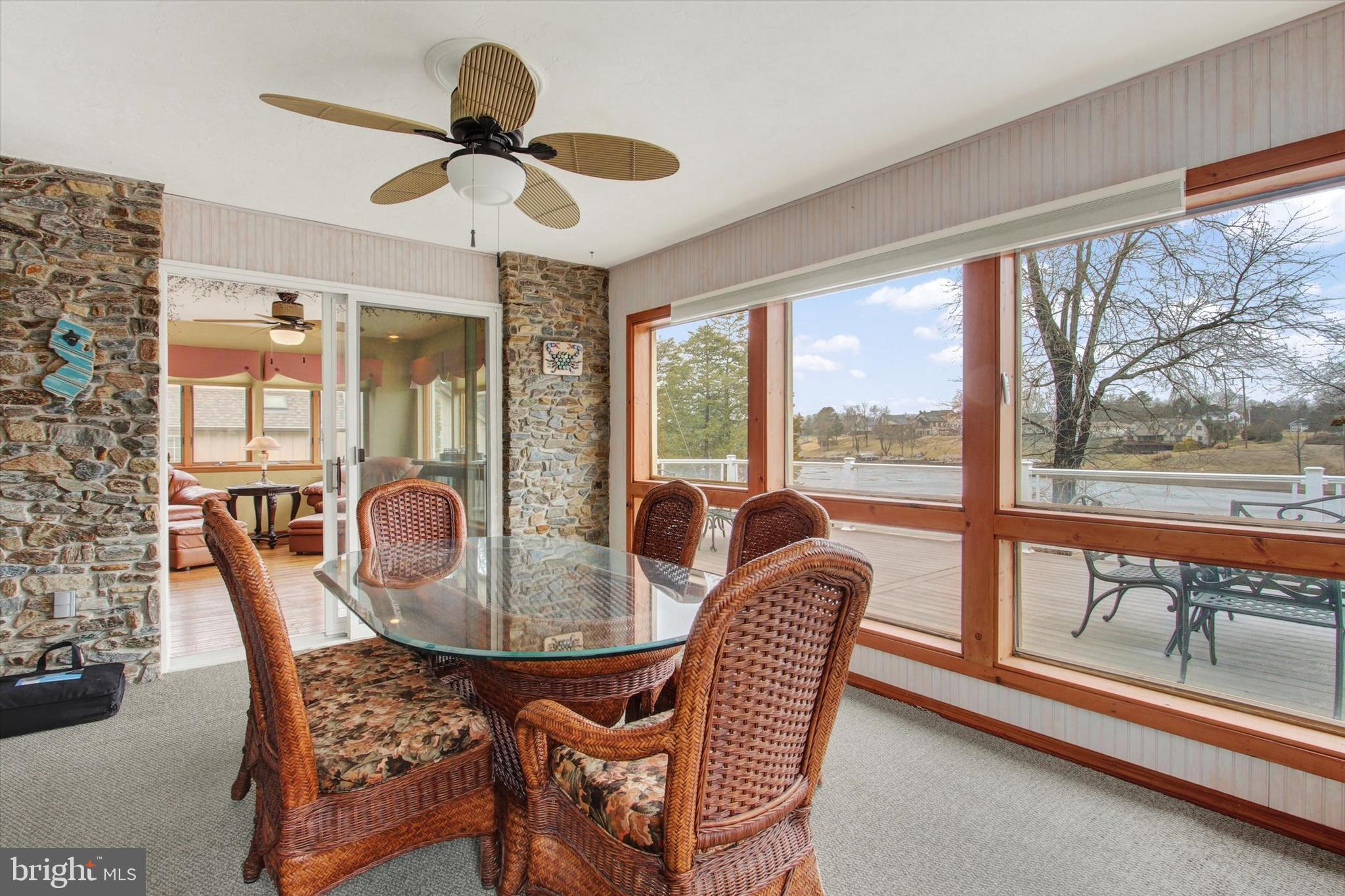 LAKE HERITAGE - Residential