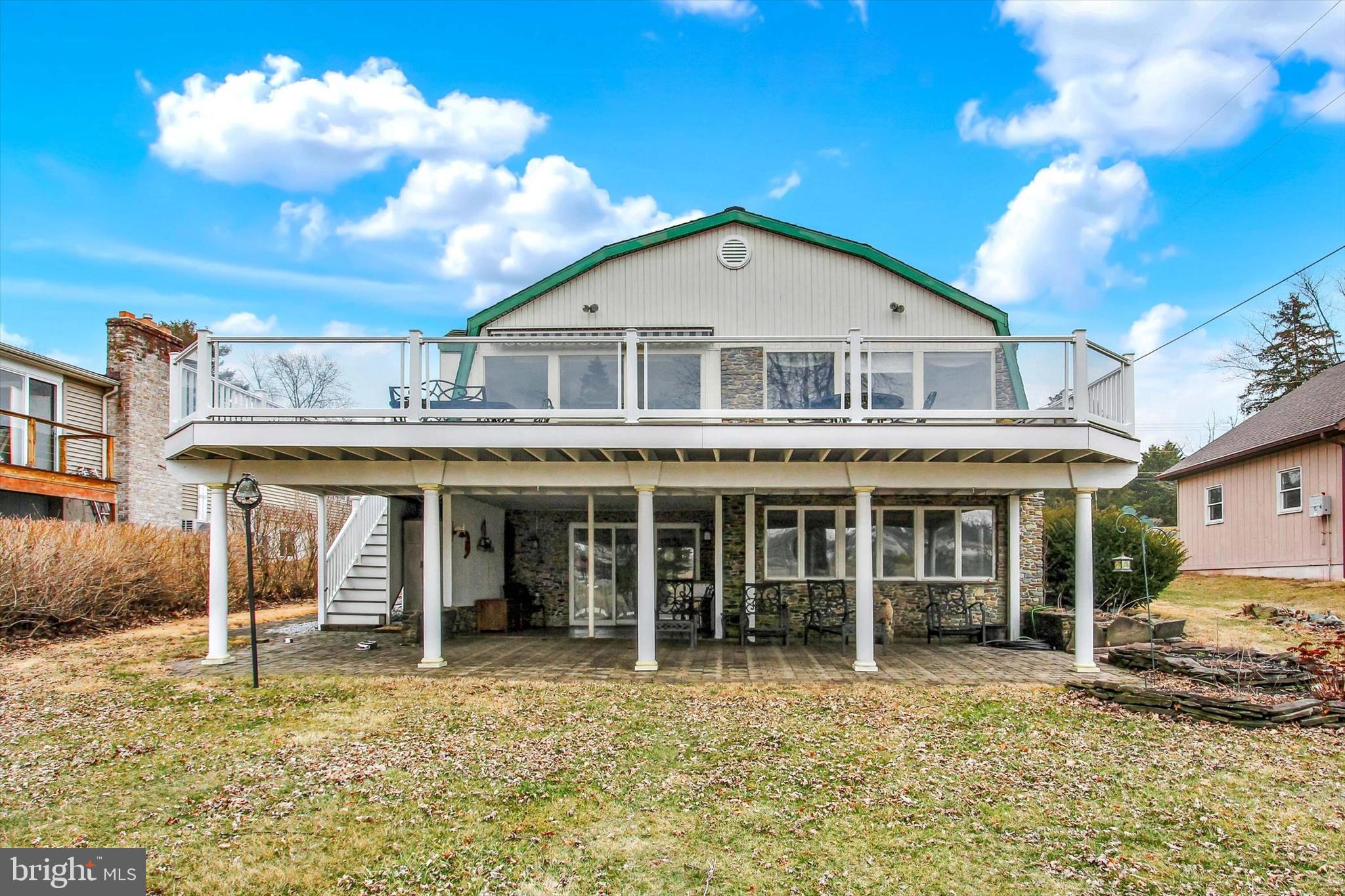 LAKE HERITAGE - Residential