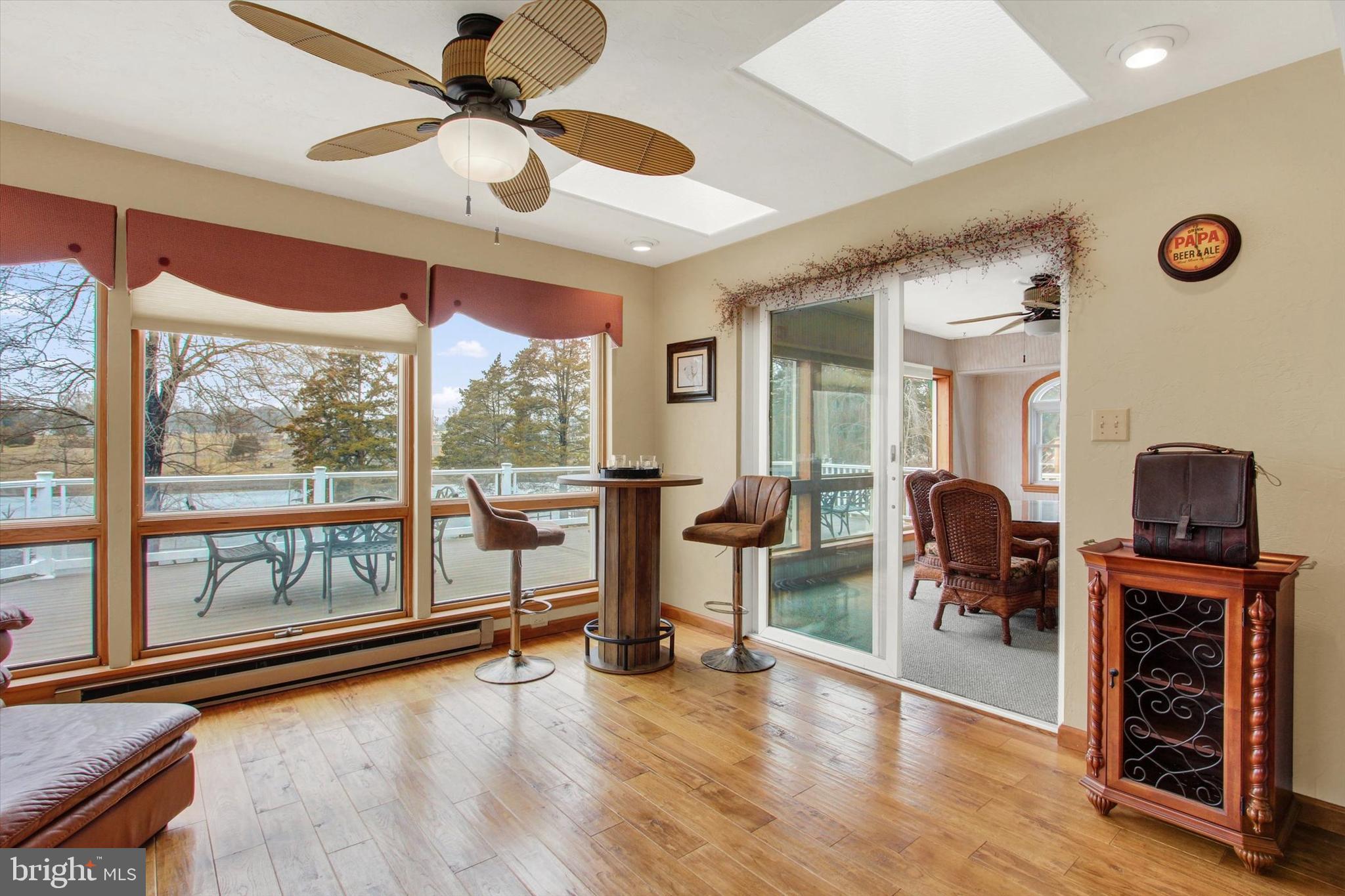 LAKE HERITAGE - Residential