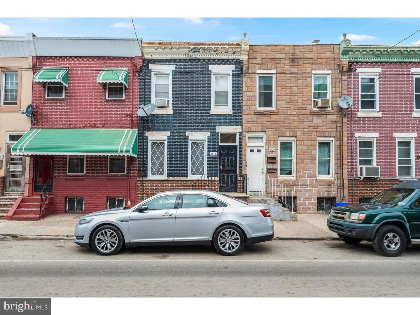 2111 Tasker Street, Philadelphia, PA 19145