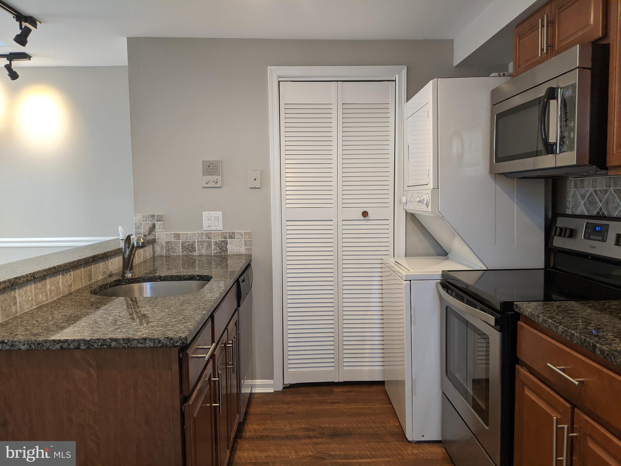 PEMBROOK VILLAGE - Residential