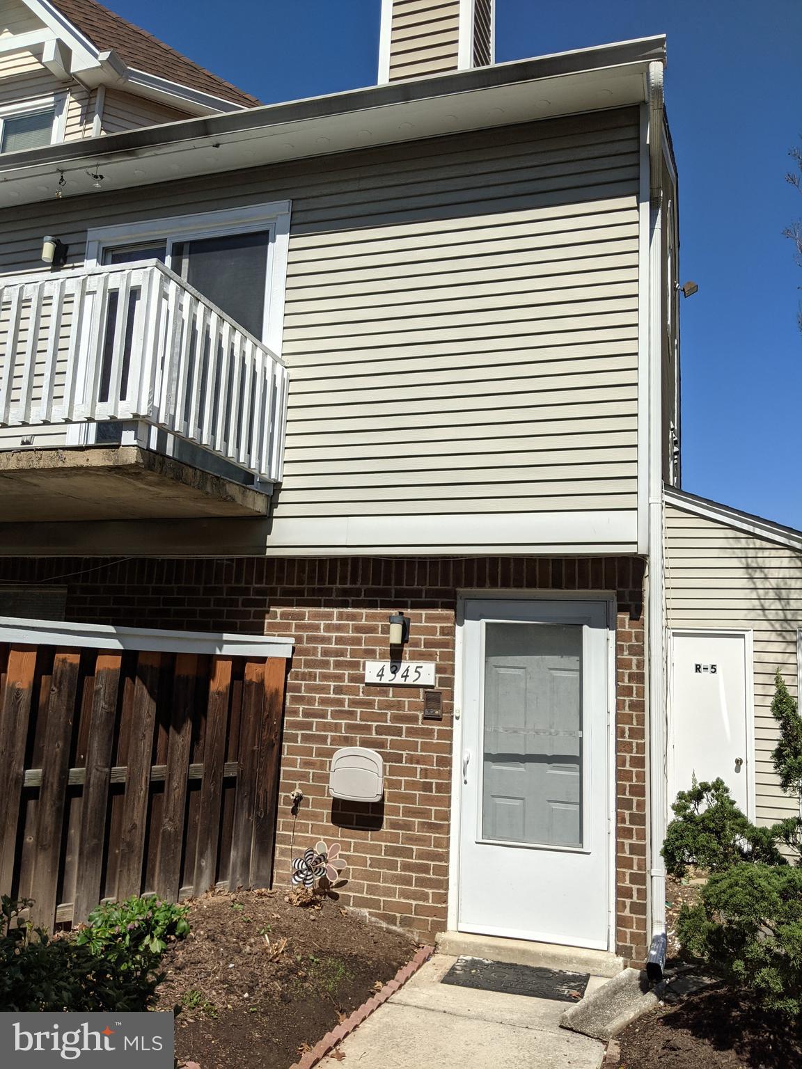 PEMBROOK VILLAGE - Residential