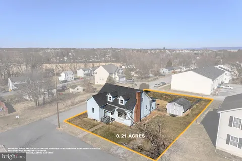 141 Maple Avenue, Charles Town, WV MLS: WVJF2015694