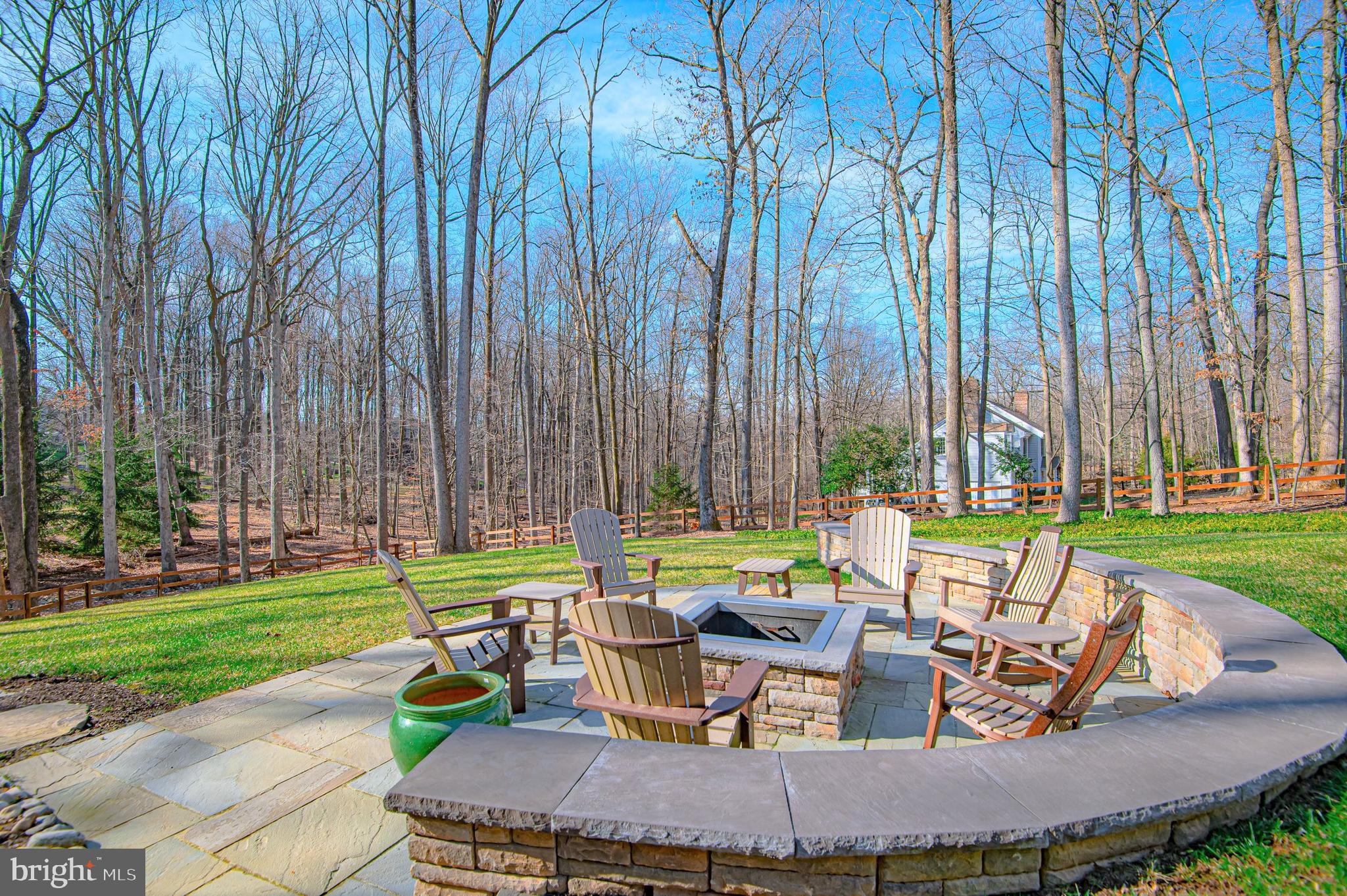 LAURELFORD - Residential