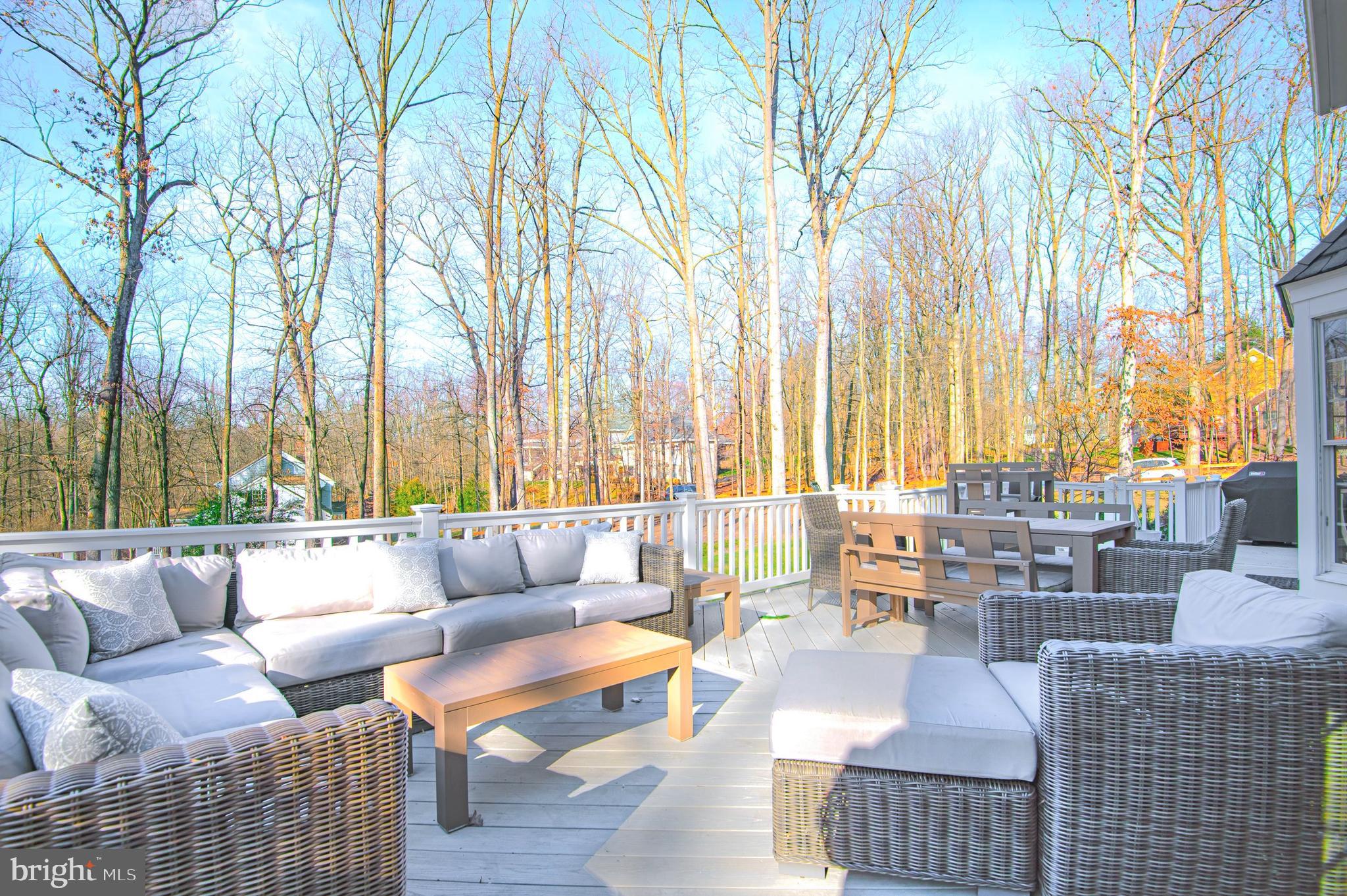 LAURELFORD - Residential