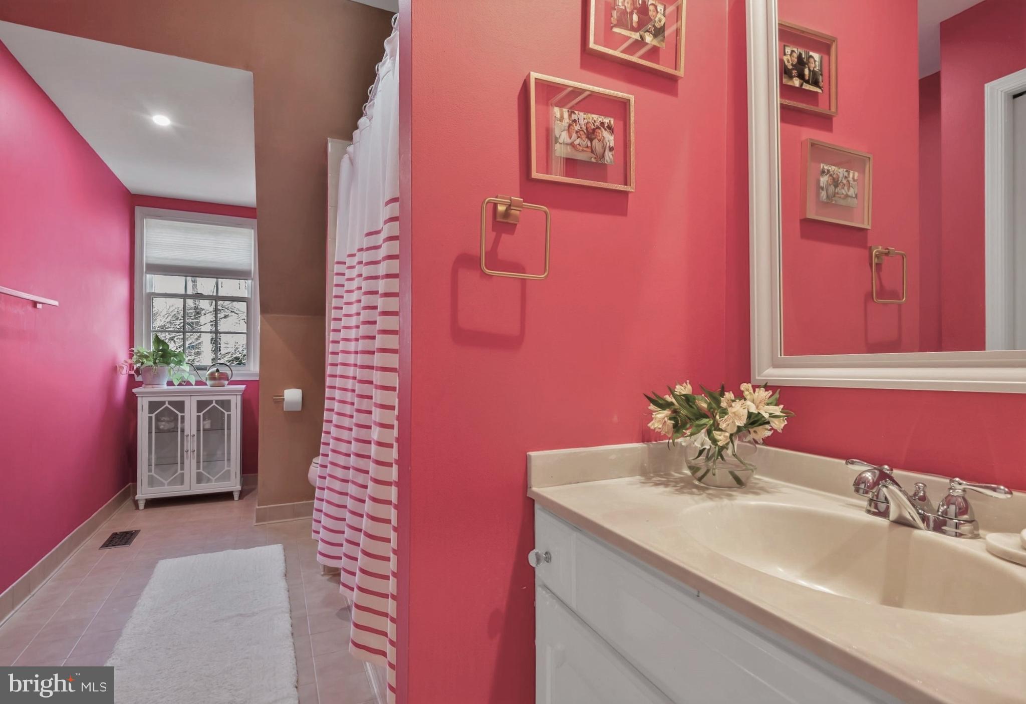 LAURELFORD - Residential