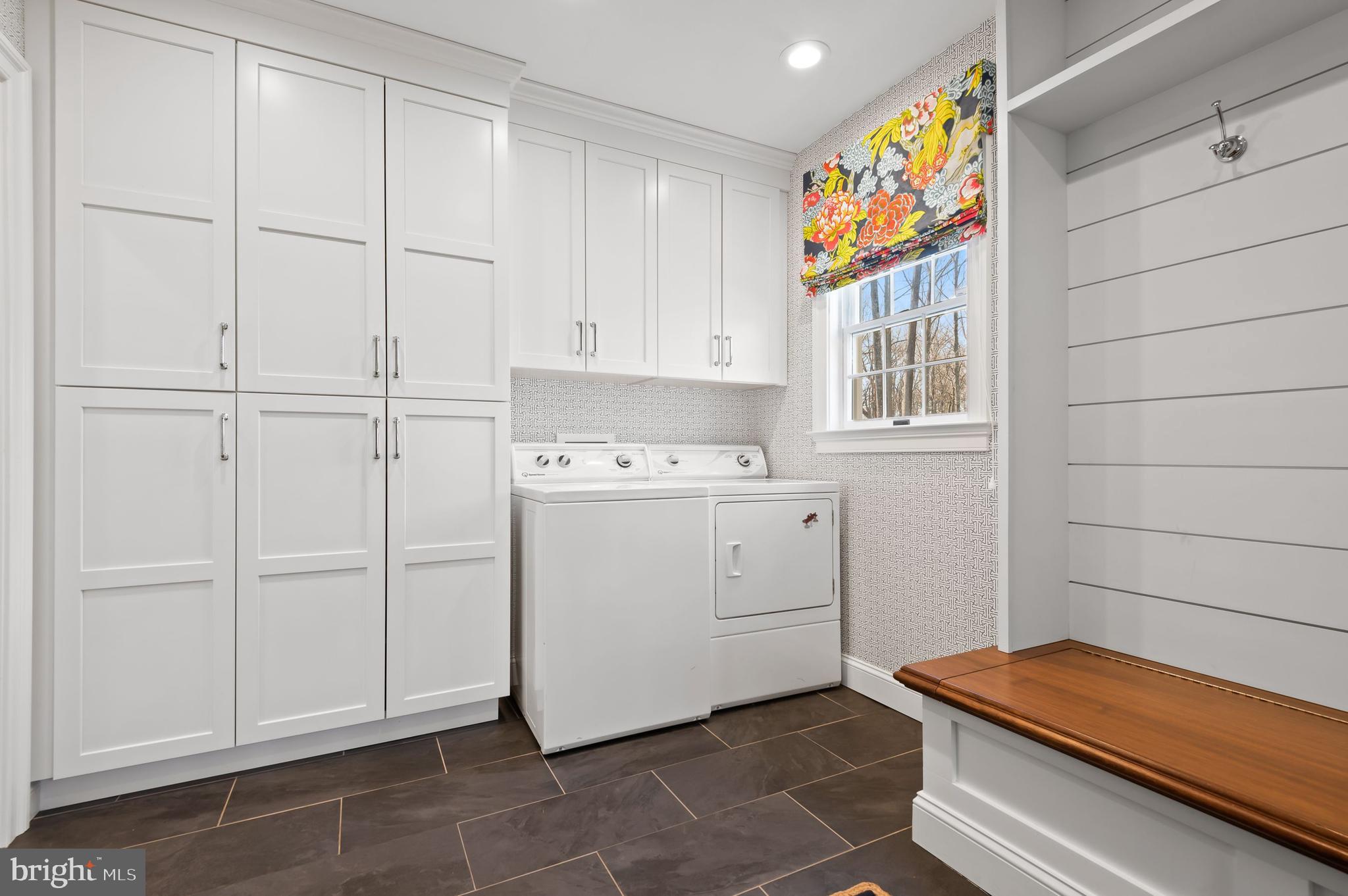 LAURELFORD - Residential