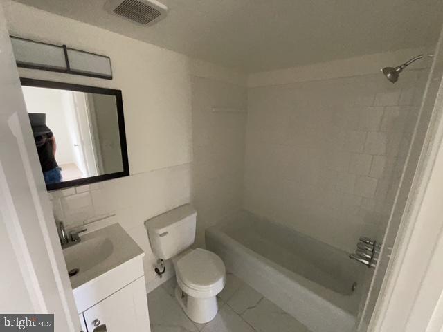 NEW CARROLLTON - Residential Lease