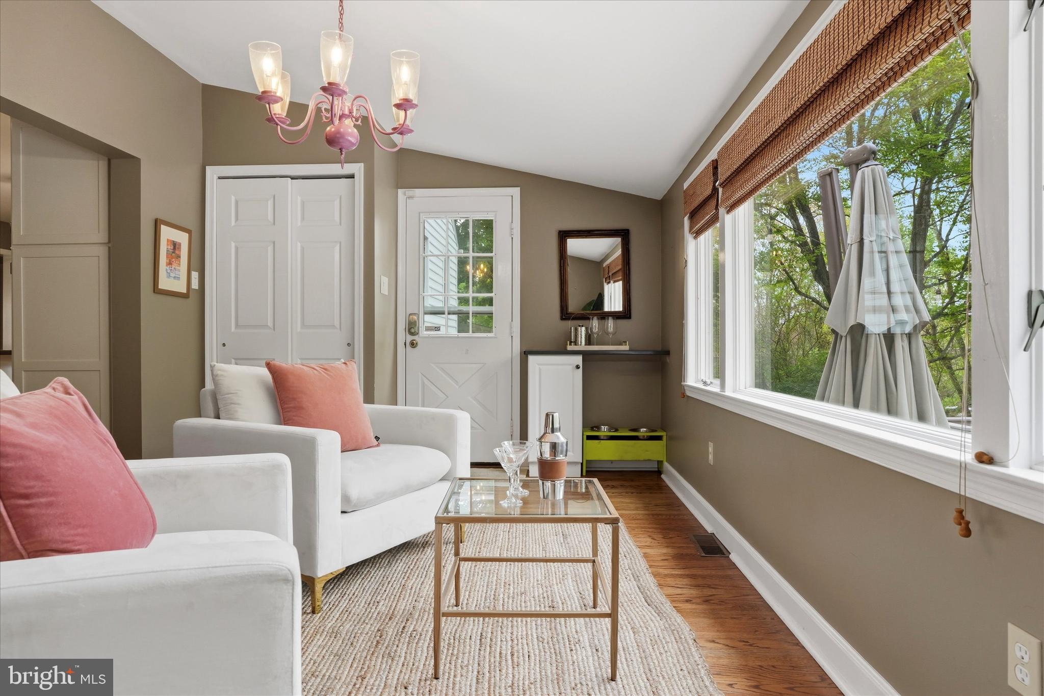 PADDOCK FARMS - Residential