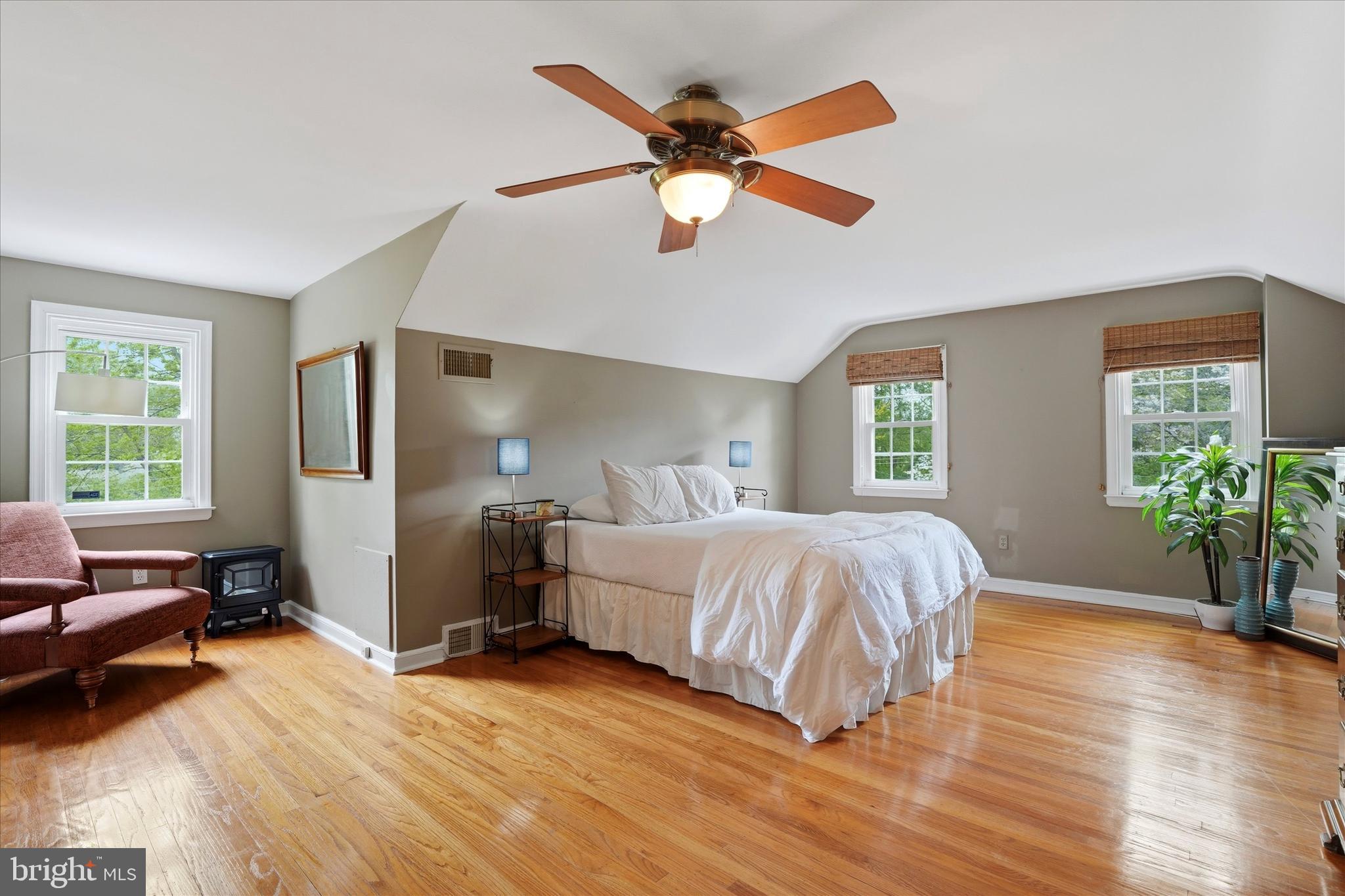 PADDOCK FARMS - Residential